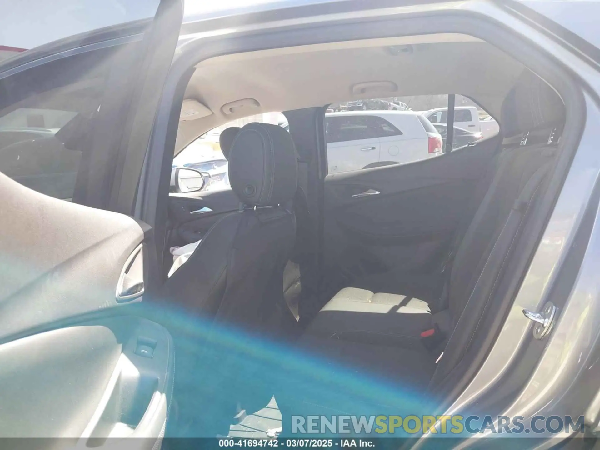 8 fotografías del automóvil dañado KL4AMBS25RB134887 BUICK ENCORE GX 2024