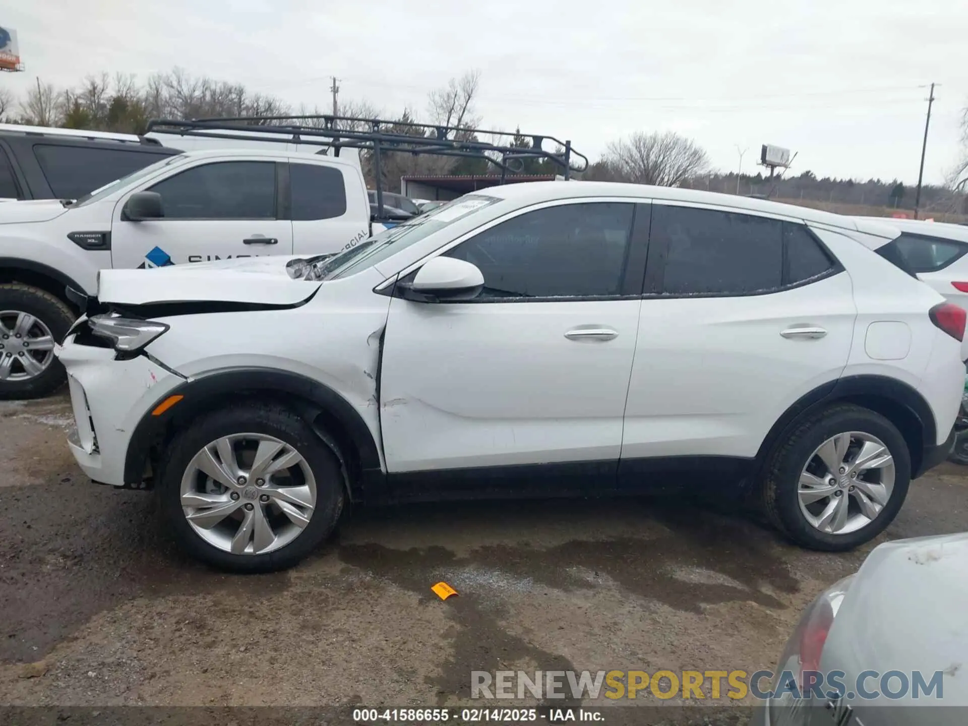 14 fotografías del automóvil dañado KL4AMBS25RB173236 BUICK ENCORE GX 2024