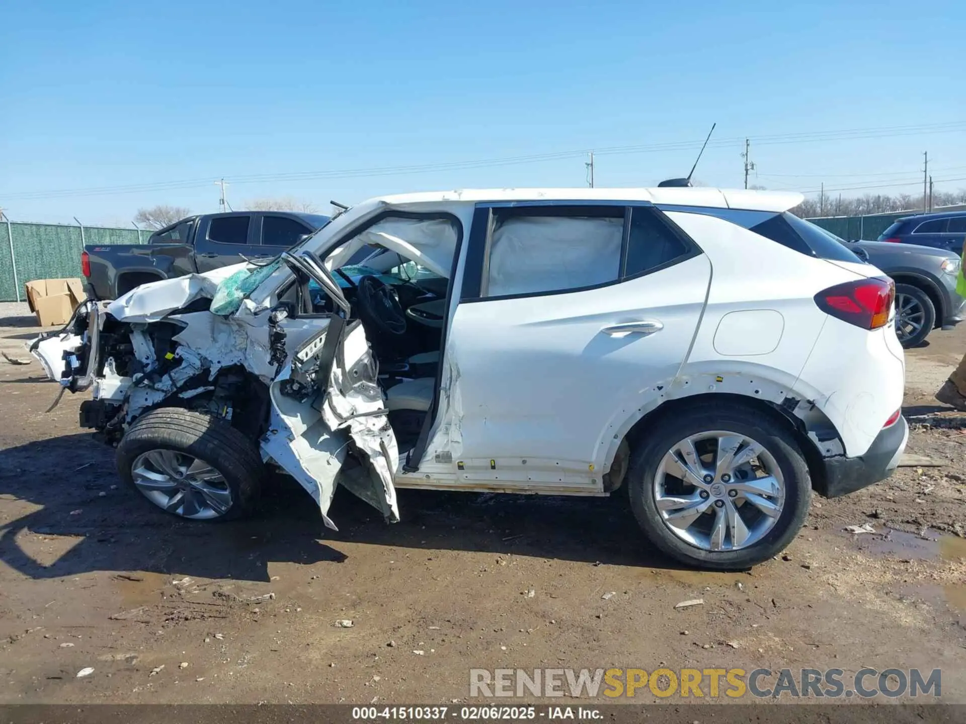 14 fotografías del automóvil dañado KL4AMCSL7RB004379 BUICK ENCORE GX 2024