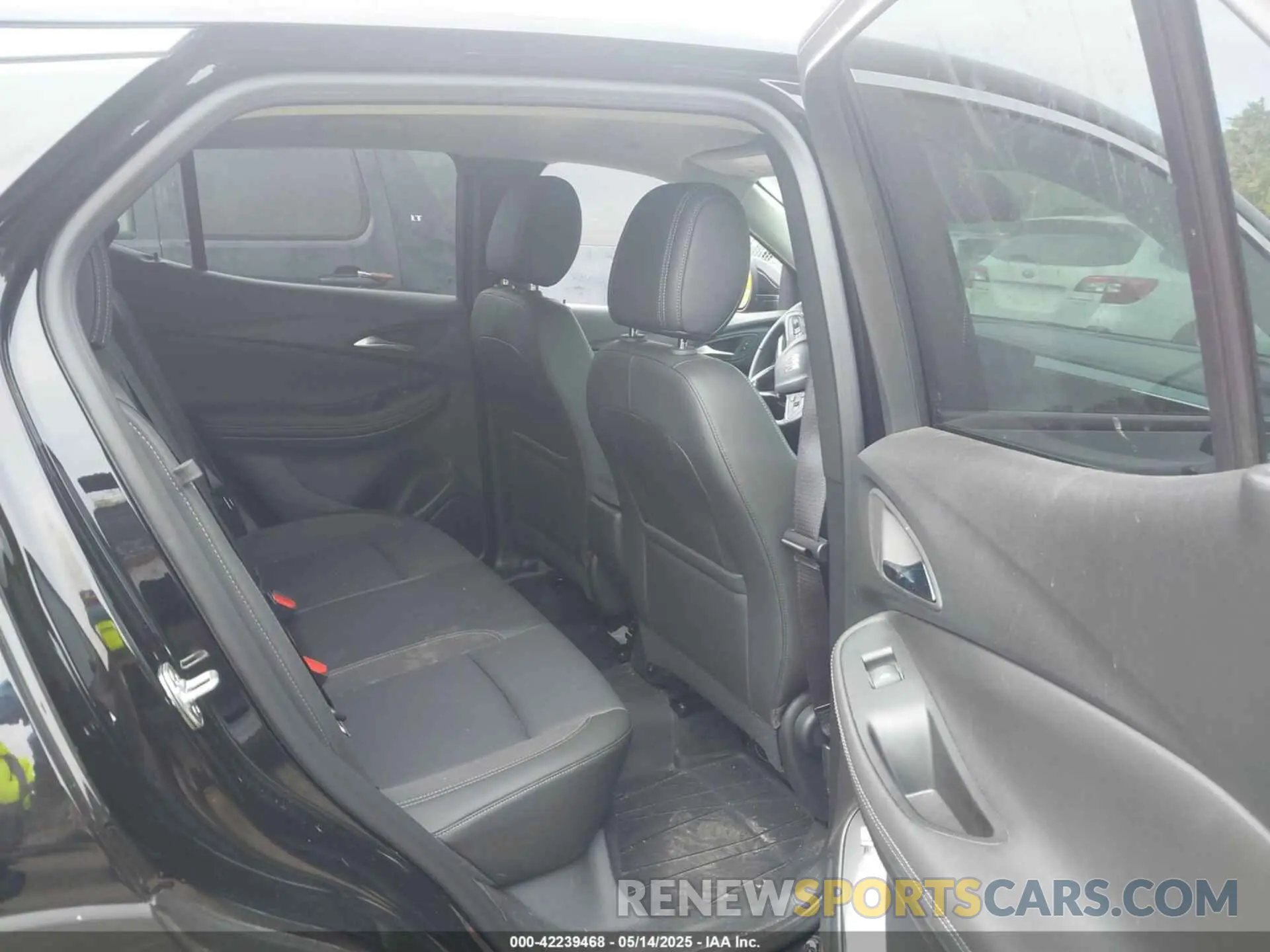 8 fotografías del automóvil dañado KL4AMCSL8RB098806 BUICK ENCORE GX 2024