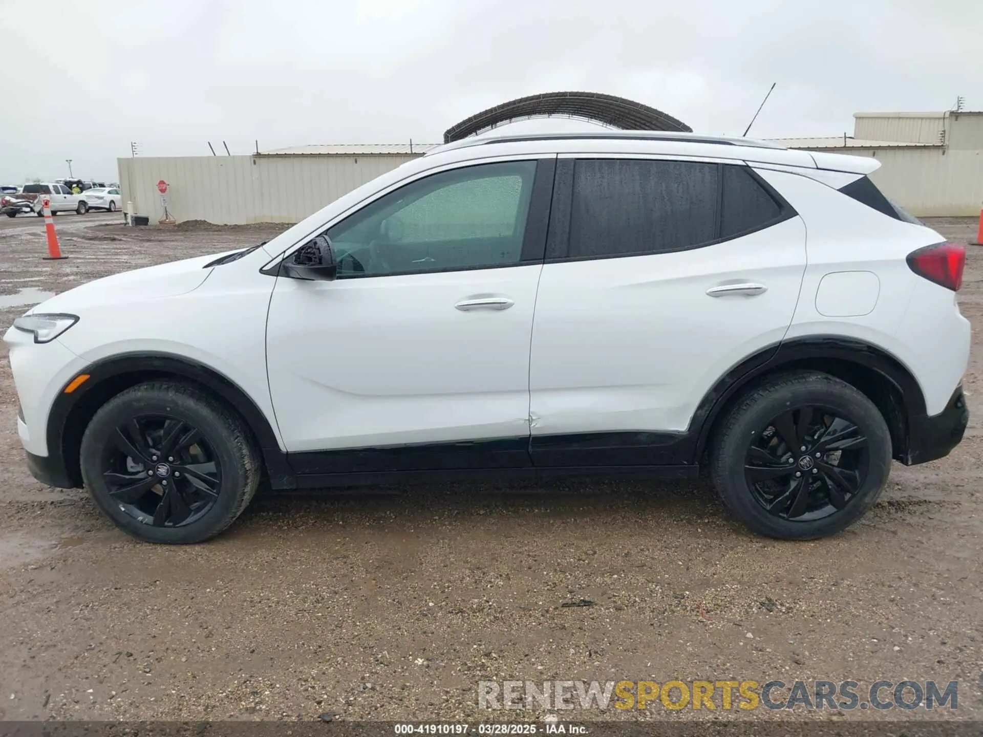 14 fotografías del automóvil dañado KL4AMDSL1RB215664 BUICK ENCORE GX 2024
