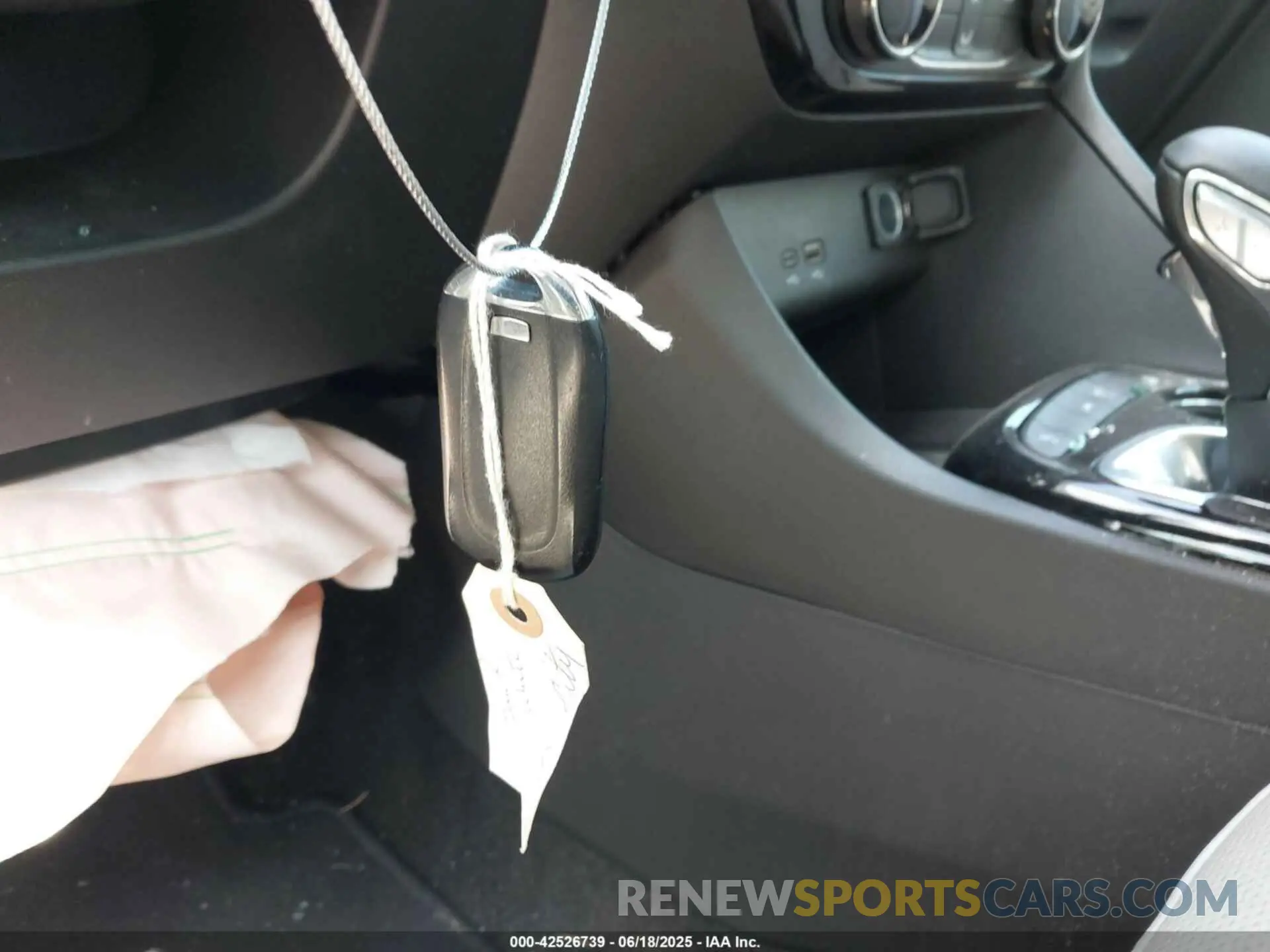 11 fotografías del automóvil dañado KL4AMDSL3RB188645 BUICK ENCORE GX 2024