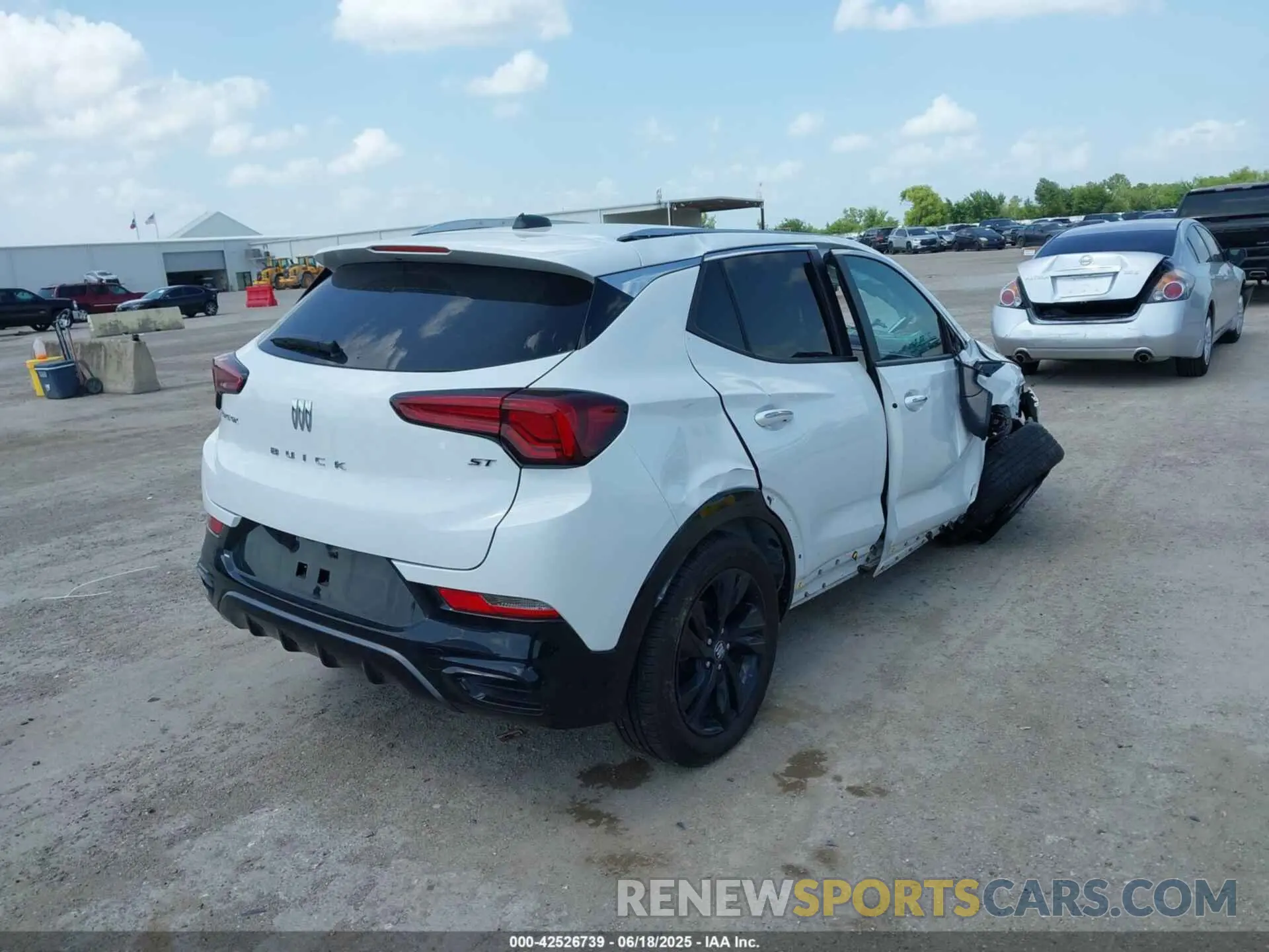 4 fotografías del automóvil dañado KL4AMDSL3RB188645 BUICK ENCORE GX 2024