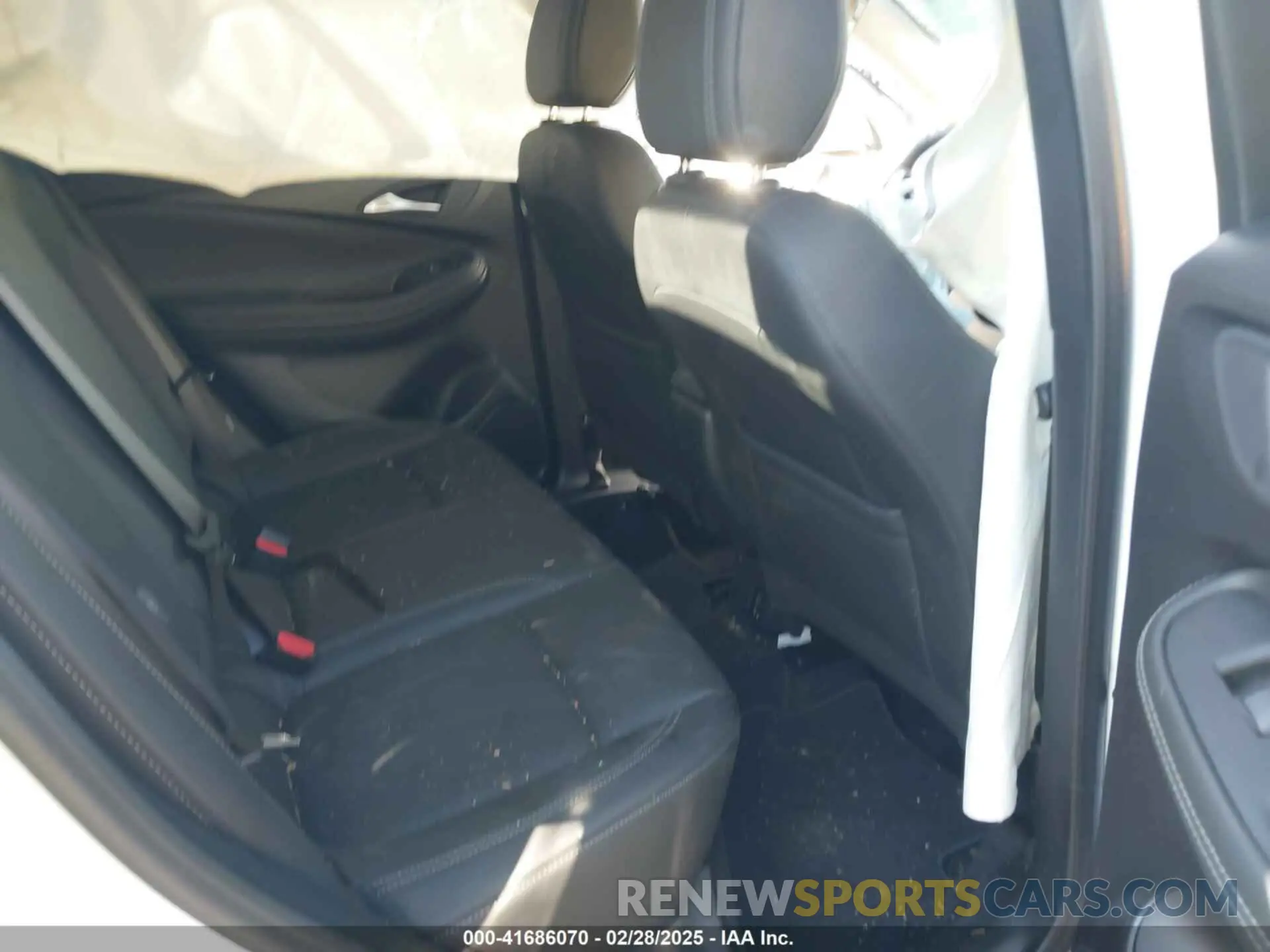 8 fotografías del automóvil dañado KL4AMESL3RB171995 BUICK ENCORE GX 2024