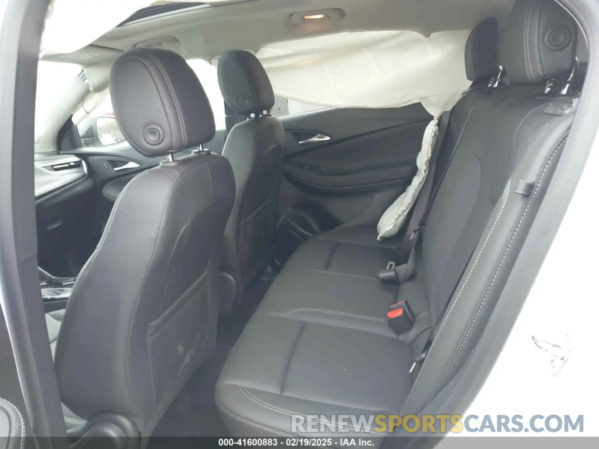 8 fotografías del automóvil dañado KL4AMESL7RB024739 BUICK ENCORE GX 2024