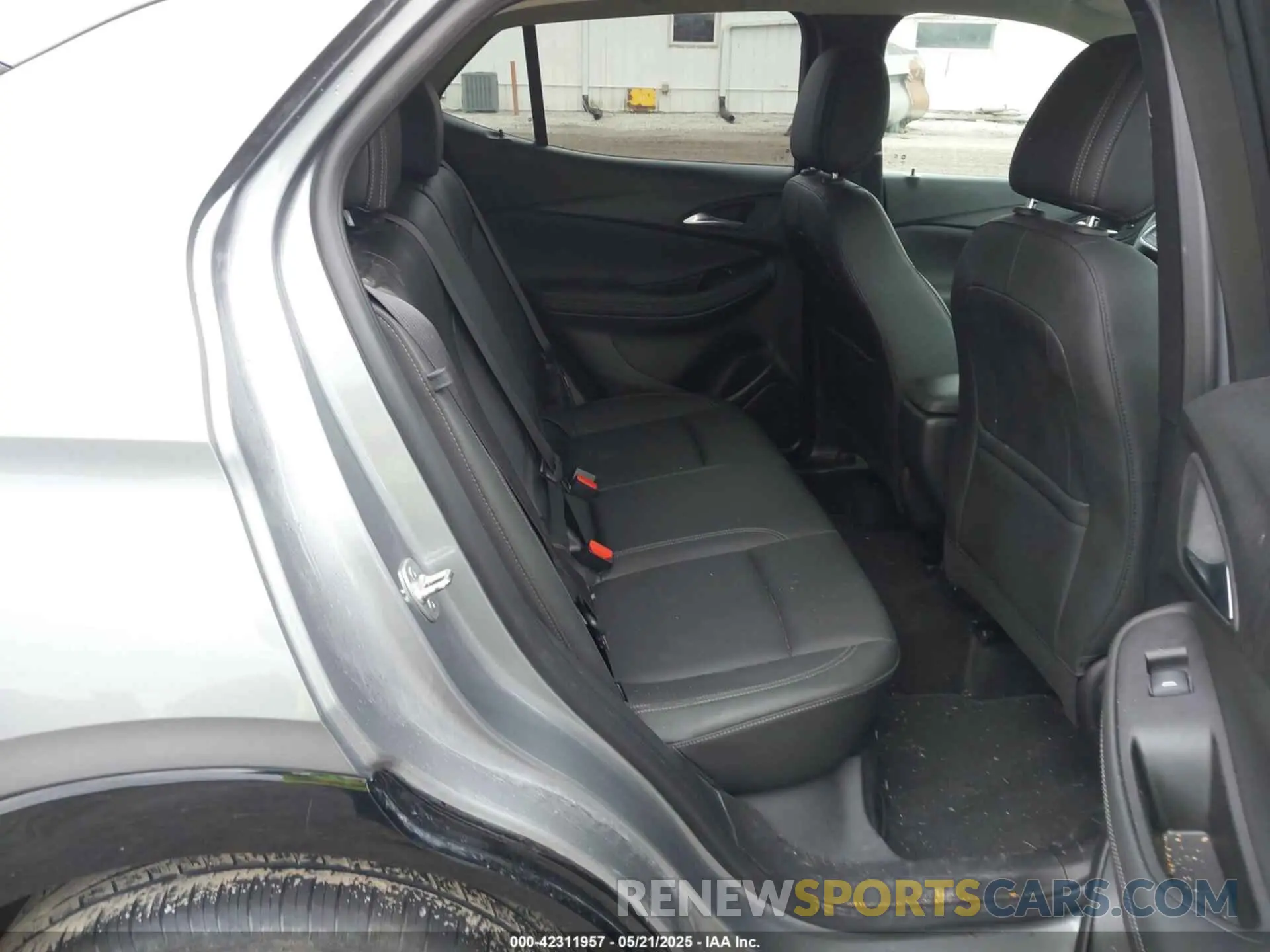 8 fotografías del automóvil dañado KL4AMESL9RB053174 BUICK ENCORE GX 2024