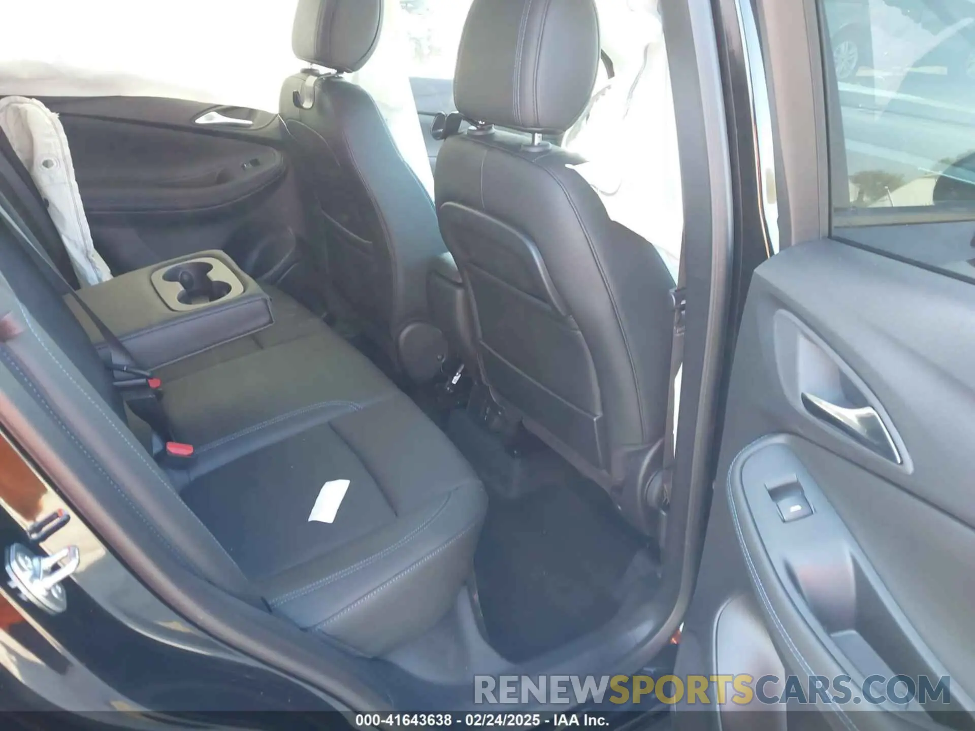 8 fotografías del automóvil dañado KL4AMDSL3SB037925 BUICK ENCORE GX 2025