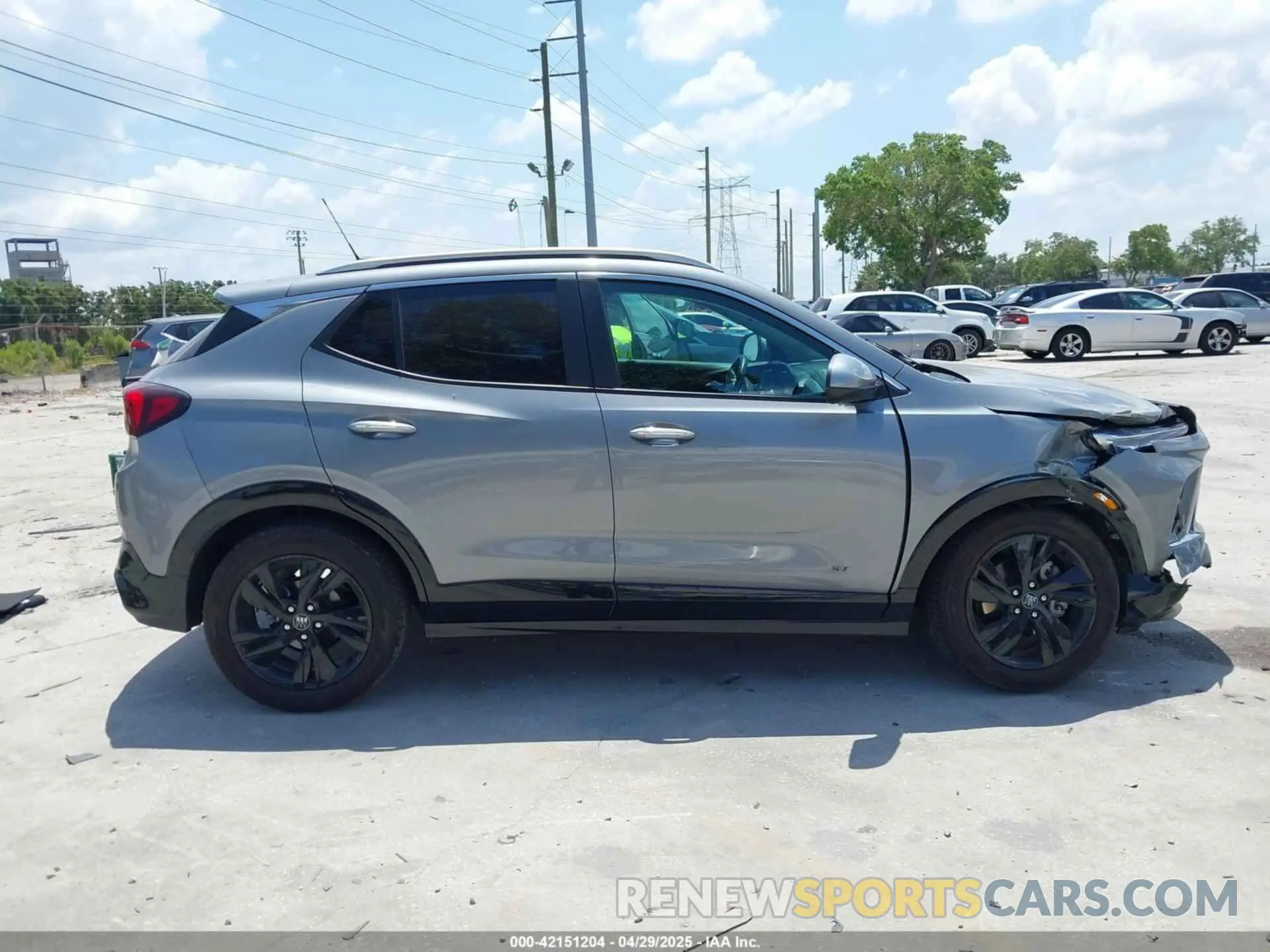 13 fotografías del automóvil dañado KL4AMDSL7SB038317 BUICK ENCORE GX 2025