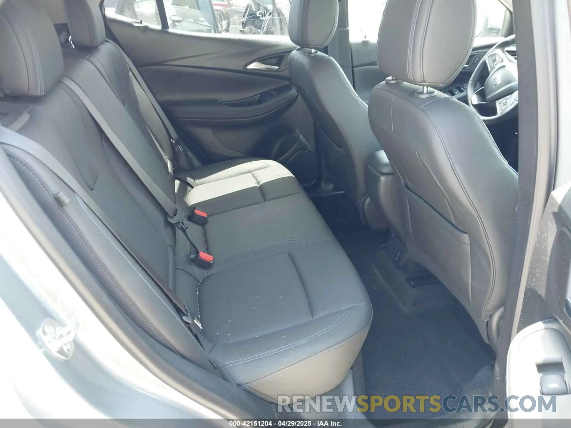 8 fotografías del automóvil dañado KL4AMDSL7SB038317 BUICK ENCORE GX 2025