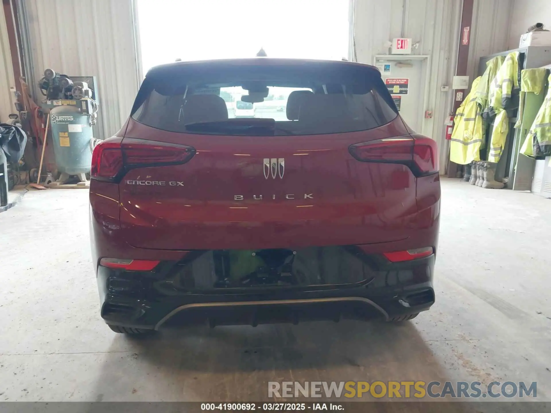 17 fotografías del automóvil dañado KL4AMDSL7SB053402 BUICK ENCORE GX 2025