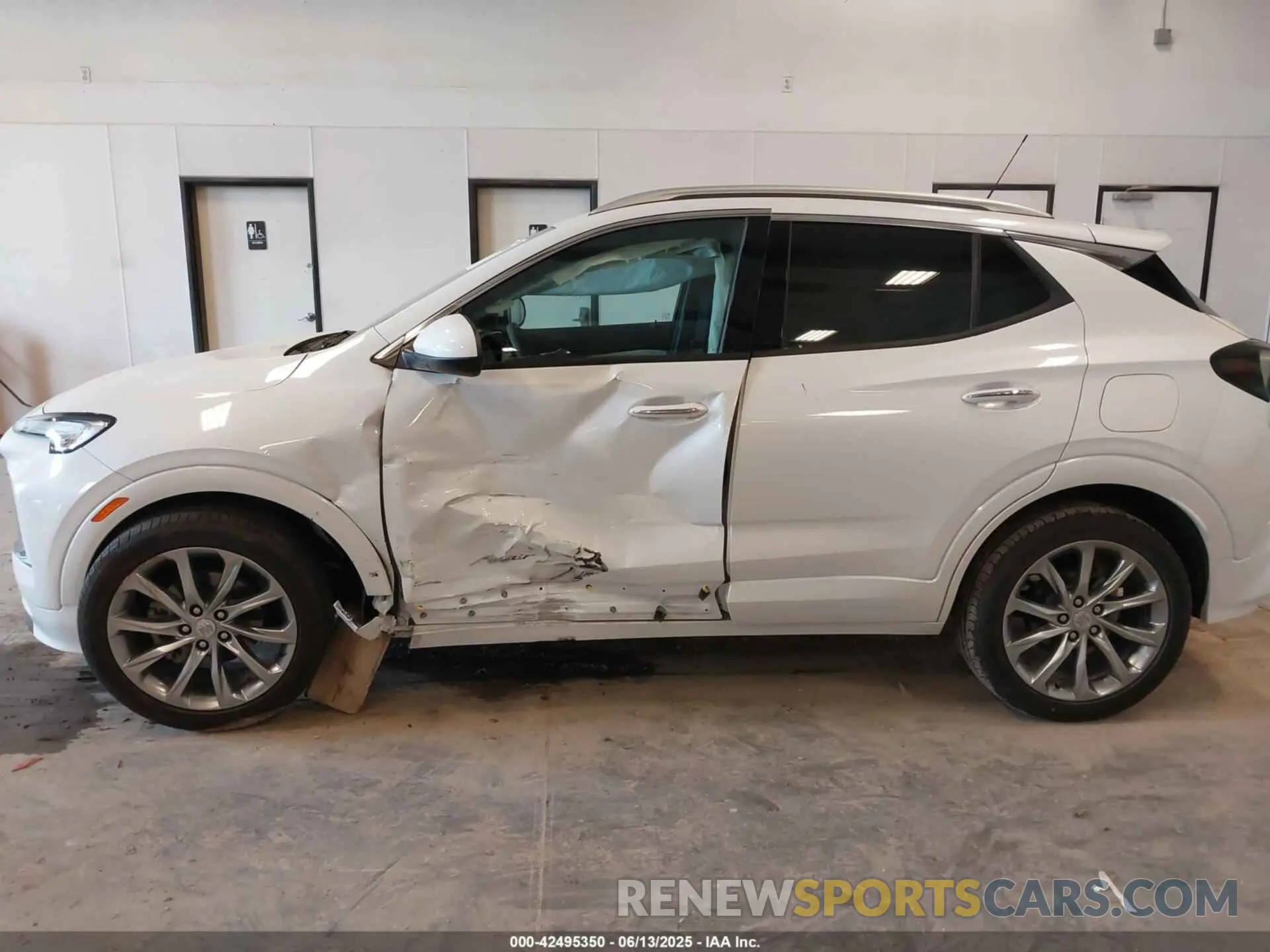 13 fotografías del automóvil dañado KL4AMGSL2SB028697 BUICK ENCORE GX 2025