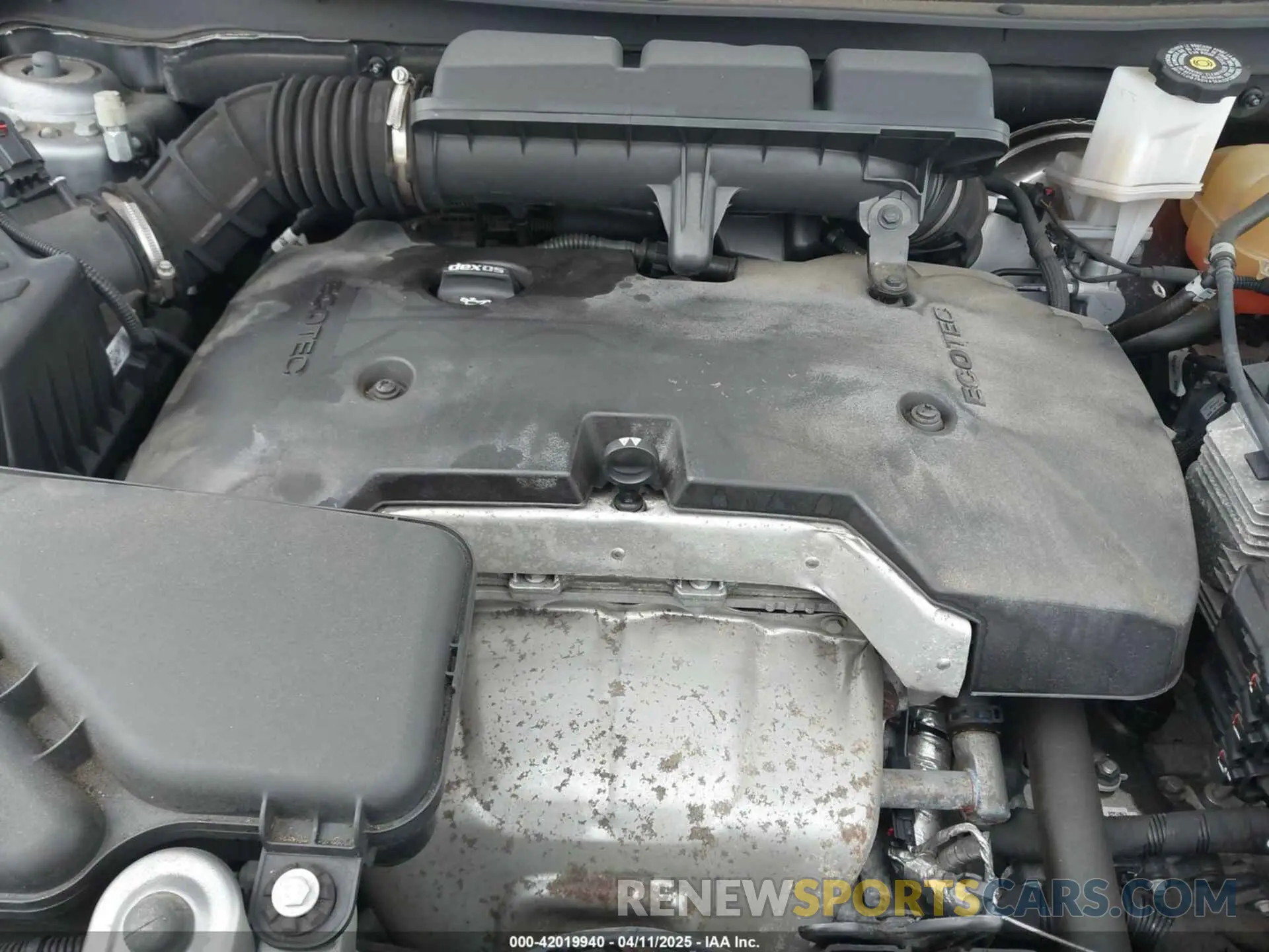 10 fotografías del automóvil dañado LRBFX1SA2KD006300 BUICK ENVISION 2019