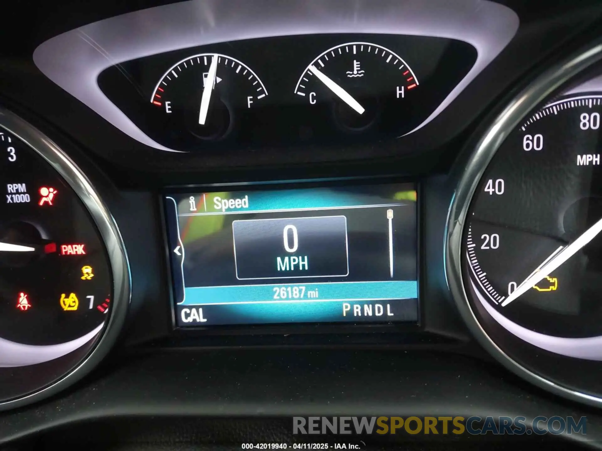 14 fotografías del automóvil dañado LRBFX1SA2KD006300 BUICK ENVISION 2019