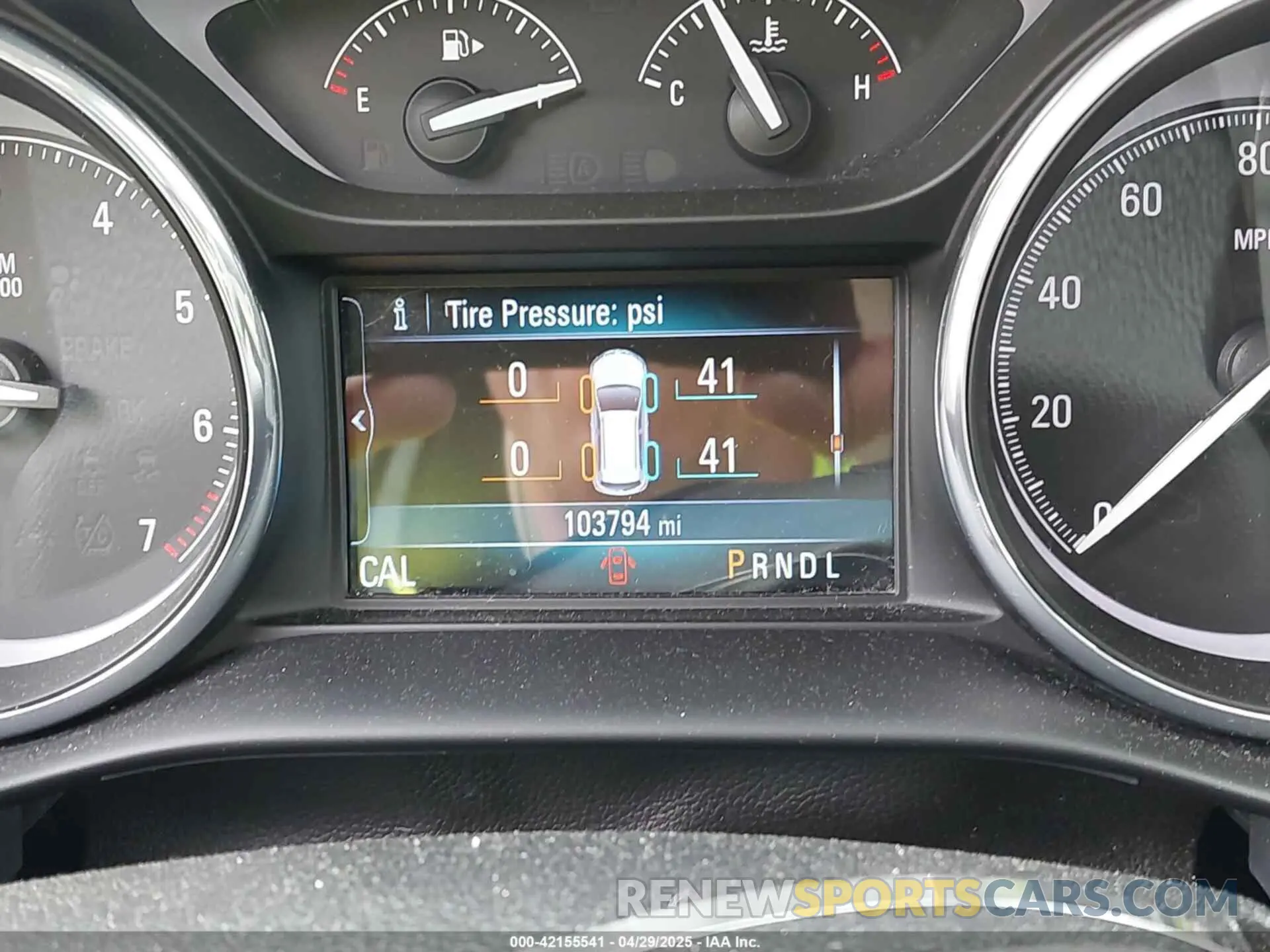 15 fotografías del automóvil dañado LRBFX1SA5KD111574 BUICK ENVISION 2019