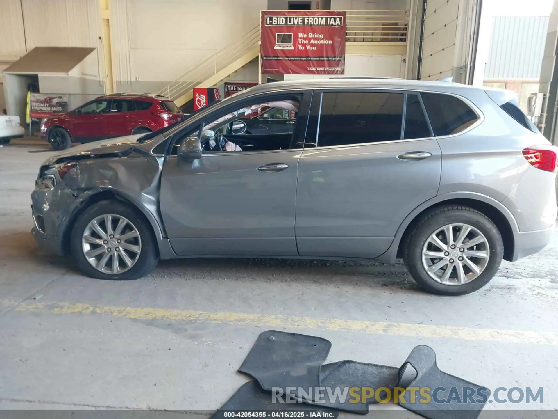 13 fotografías del automóvil dañado LRBFX2SA6KD016267 BUICK ENVISION 2019
