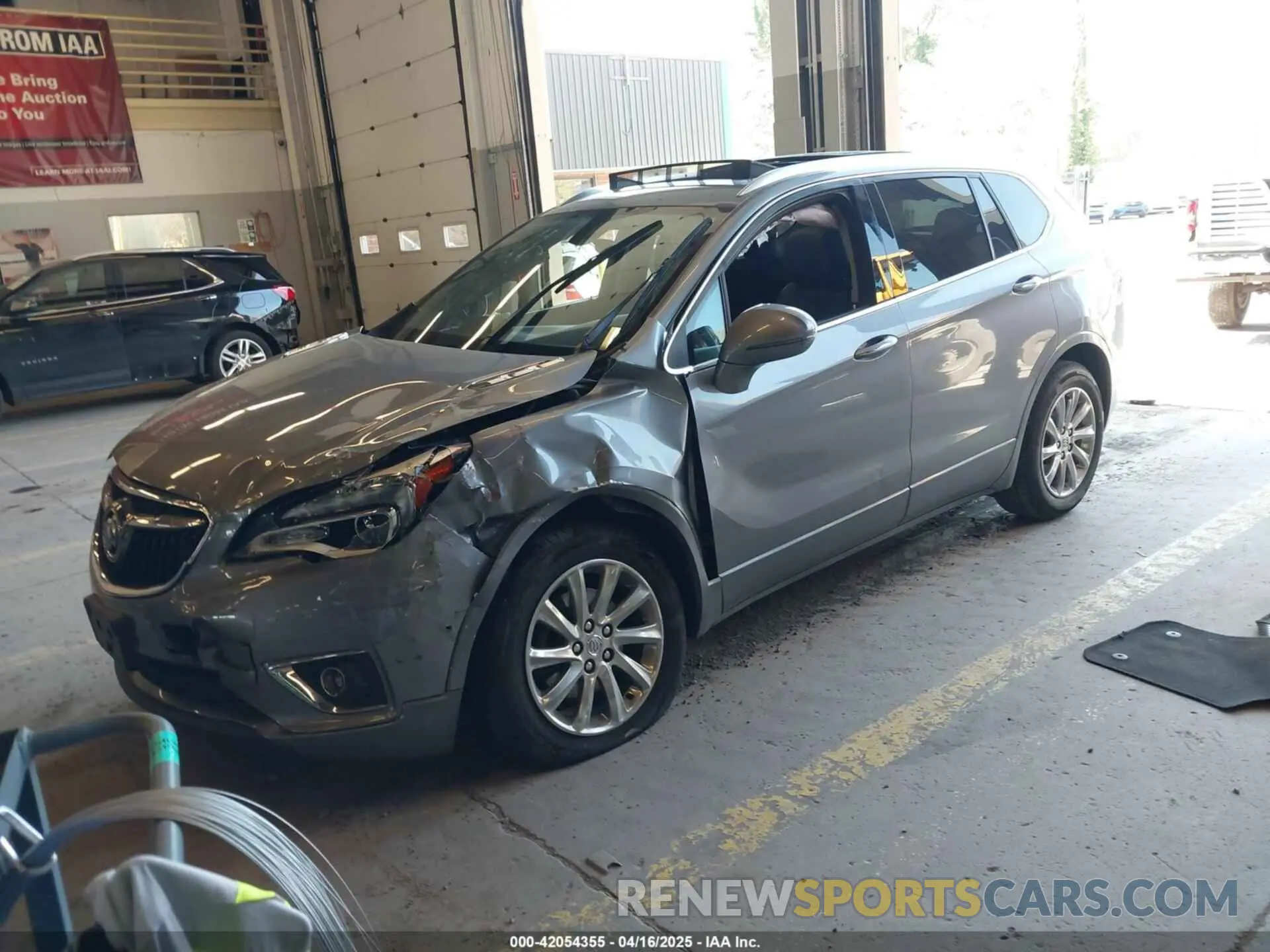 2 fotografías del automóvil dañado LRBFX2SA6KD016267 BUICK ENVISION 2019