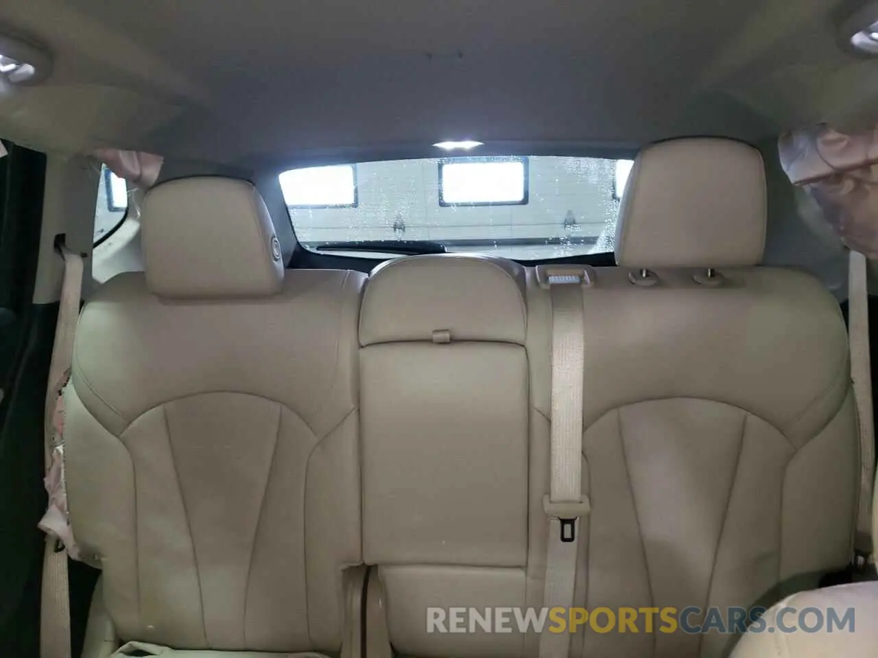 10 fotografías del automóvil dañado LRBFX2SA7KD107838 BUICK ENVISION 2019