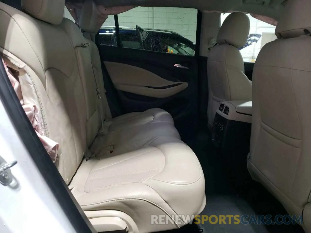 11 fotografías del automóvil dañado LRBFX2SA7KD107838 BUICK ENVISION 2019