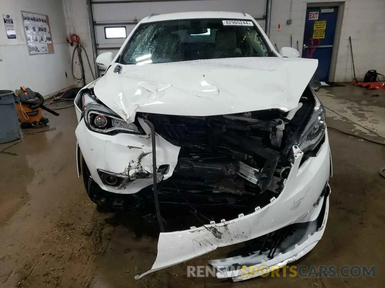 5 fotografías del automóvil dañado LRBFX2SA7KD107838 BUICK ENVISION 2019