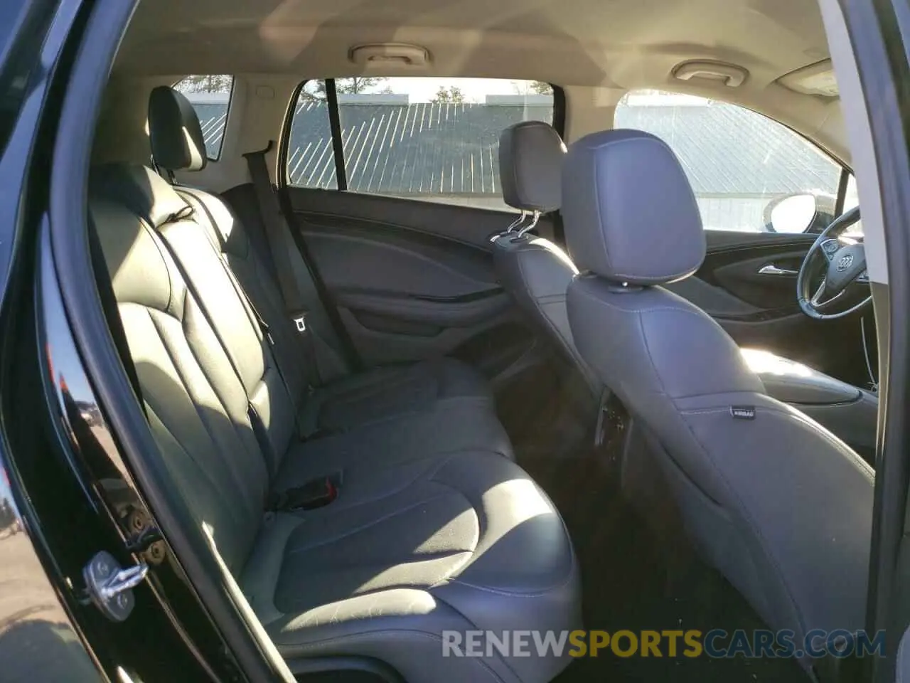 11 fotografías del automóvil dañado LRBFX2SA9KD000371 BUICK ENVISION 2019