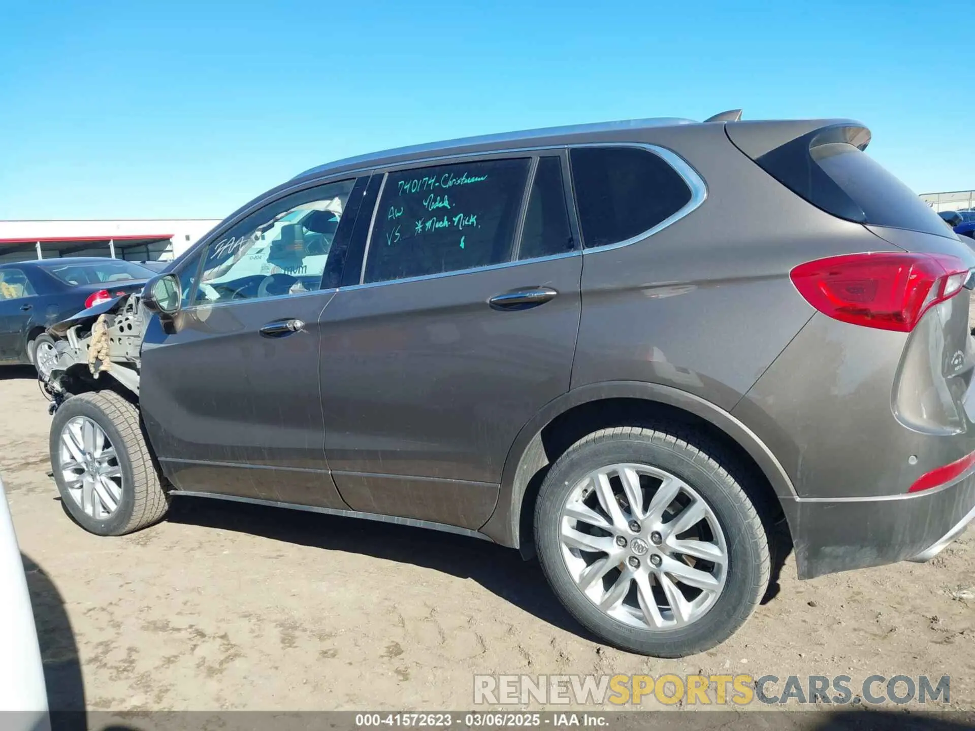 15 fotografías del automóvil dañado LRBFX3SX4KD012082 BUICK ENVISION 2019