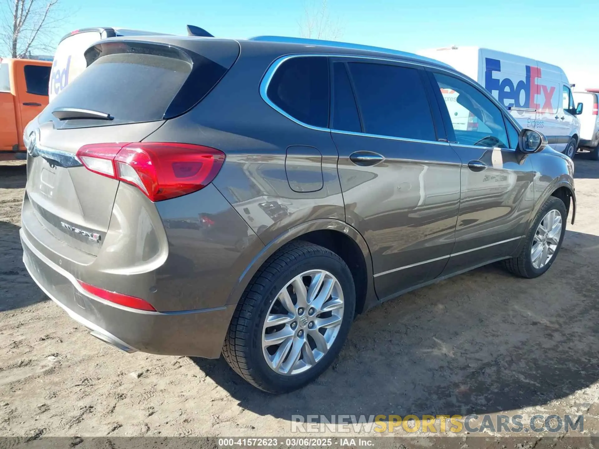 4 fotografías del automóvil dañado LRBFX3SX4KD012082 BUICK ENVISION 2019