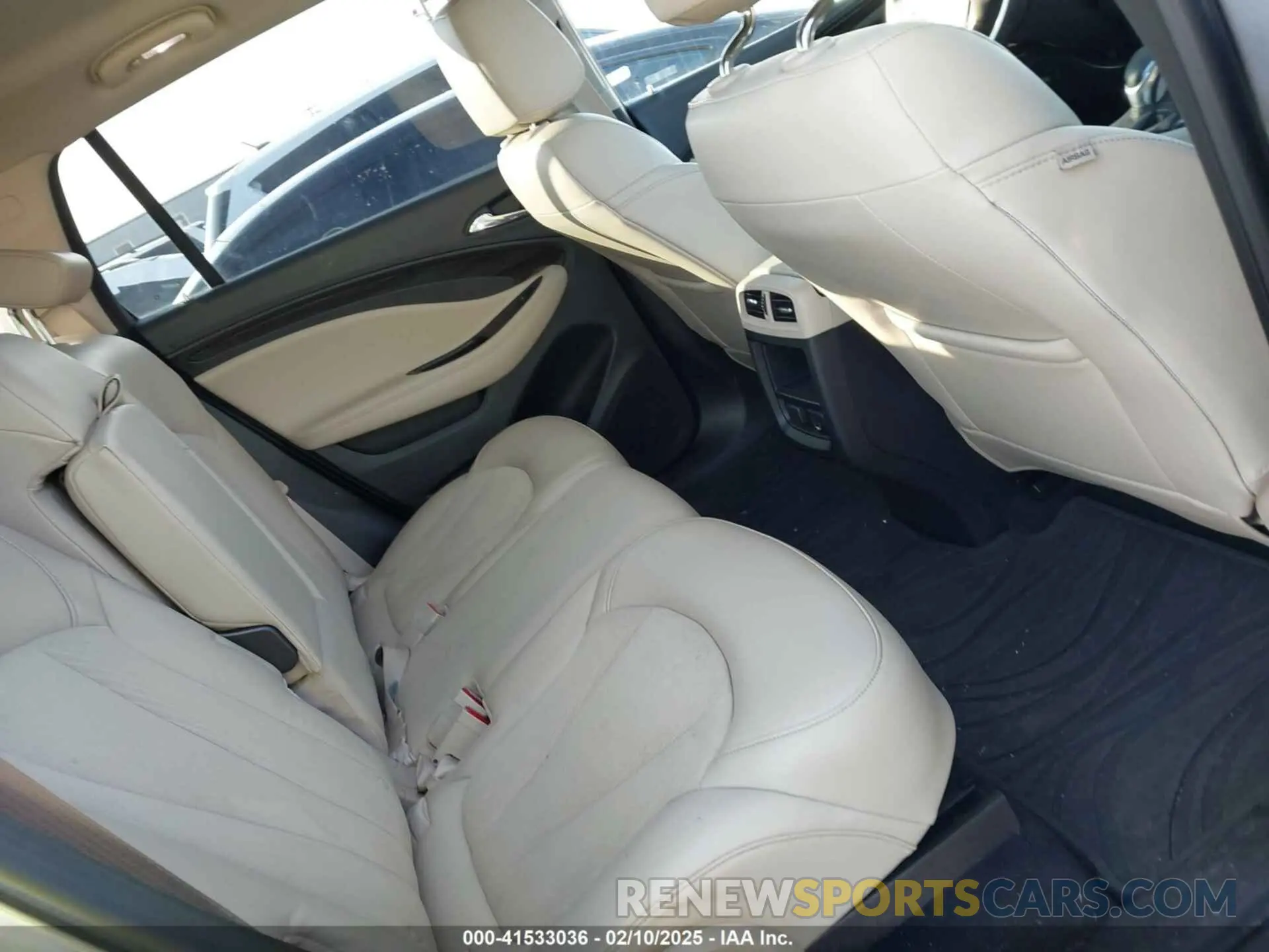 8 fotografías del automóvil dañado LRBFXBSA8KD023849 BUICK ENVISION 2019