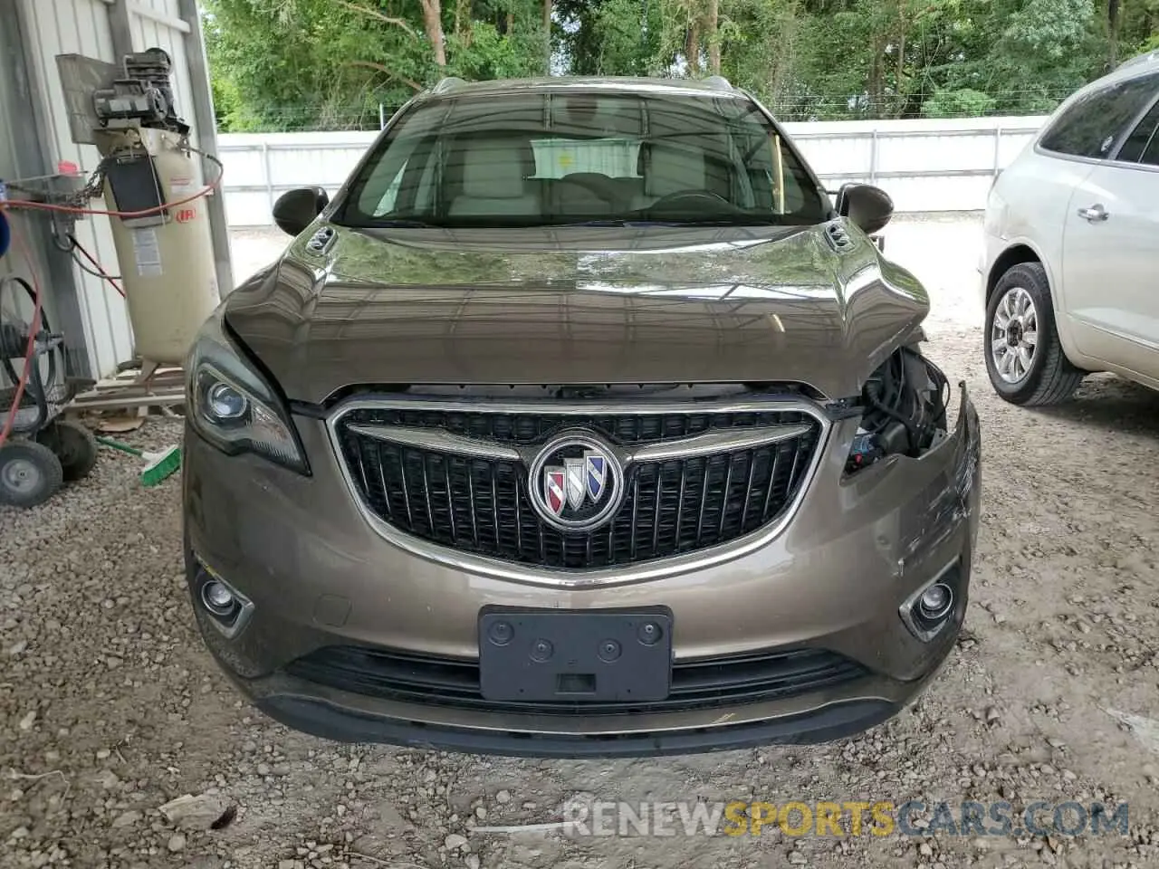 5 fotografías del automóvil dañado LRBFXCSA2KD020662 BUICK ENVISION 2019