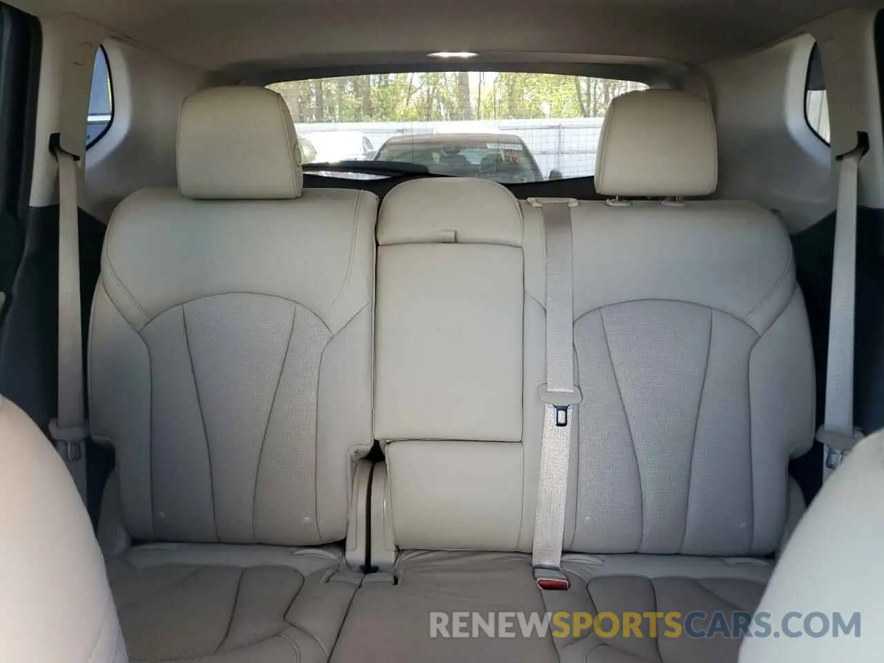 10 fotografías del automóvil dañado LRBFXCSA2KD060112 BUICK ENVISION 2019