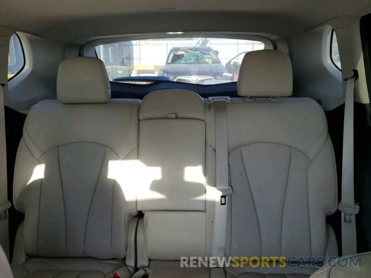 10 fotografías del automóvil dañado LRBFXCSA5KD006223 BUICK ENVISION 2019