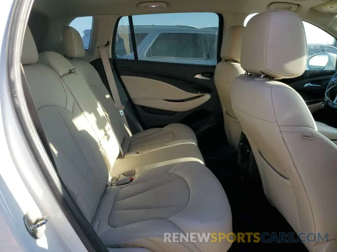11 fotografías del automóvil dañado LRBFXCSA5KD006223 BUICK ENVISION 2019