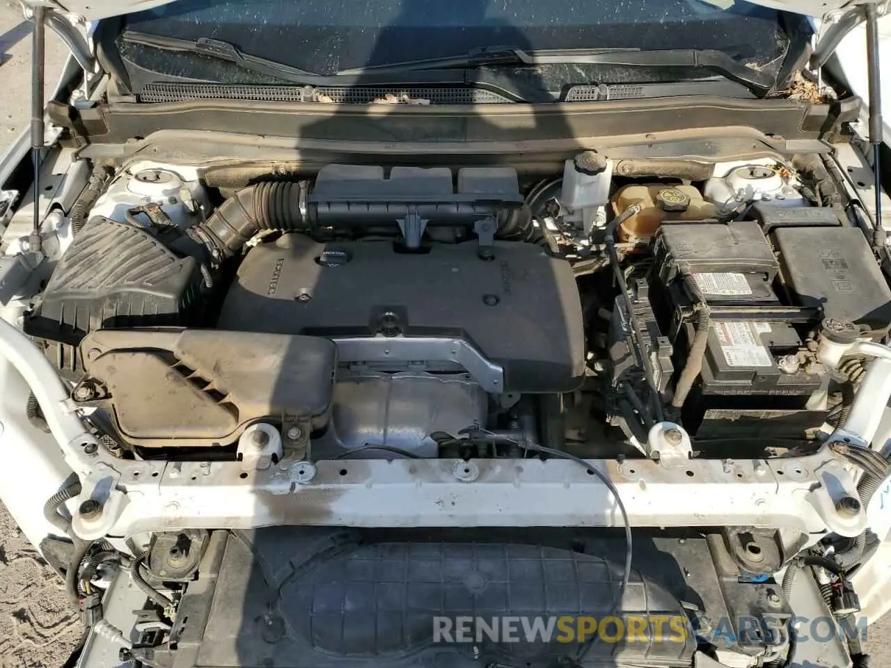12 fotografías del automóvil dañado LRBFXCSA5KD006223 BUICK ENVISION 2019