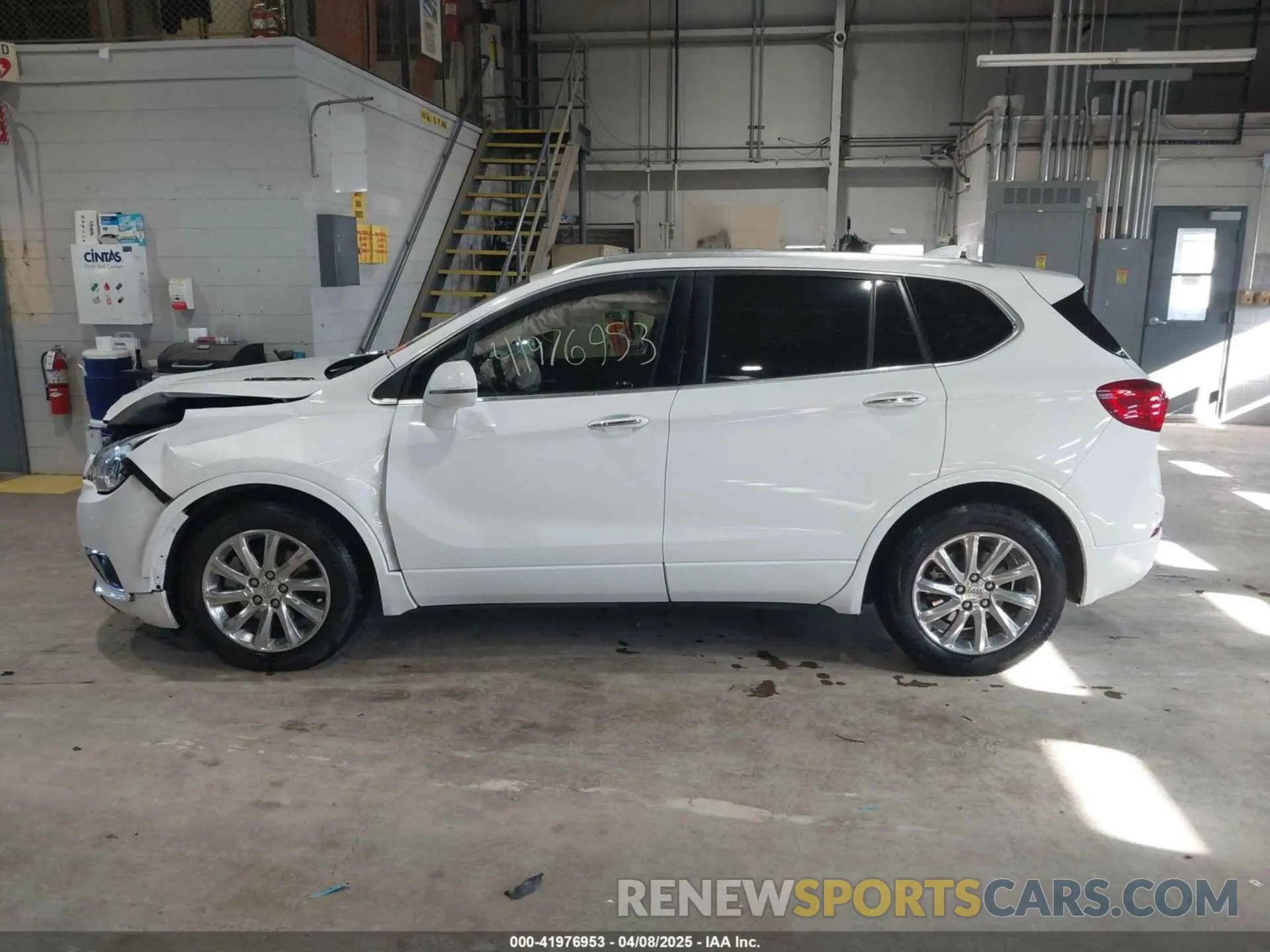 14 fotografías del automóvil dañado LRBFXCSA5KD020705 BUICK ENVISION 2019
