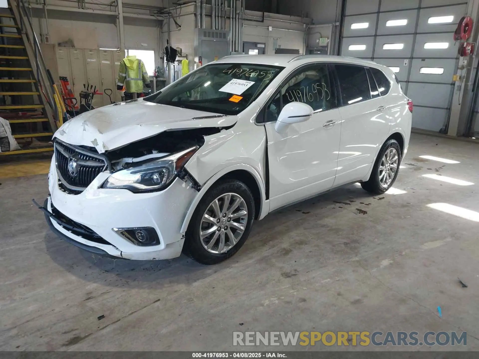 2 fotografías del automóvil dañado LRBFXCSA5KD020705 BUICK ENVISION 2019