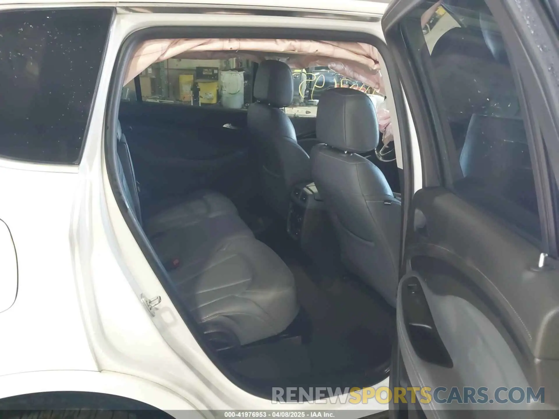 8 fotografías del automóvil dañado LRBFXCSA5KD020705 BUICK ENVISION 2019