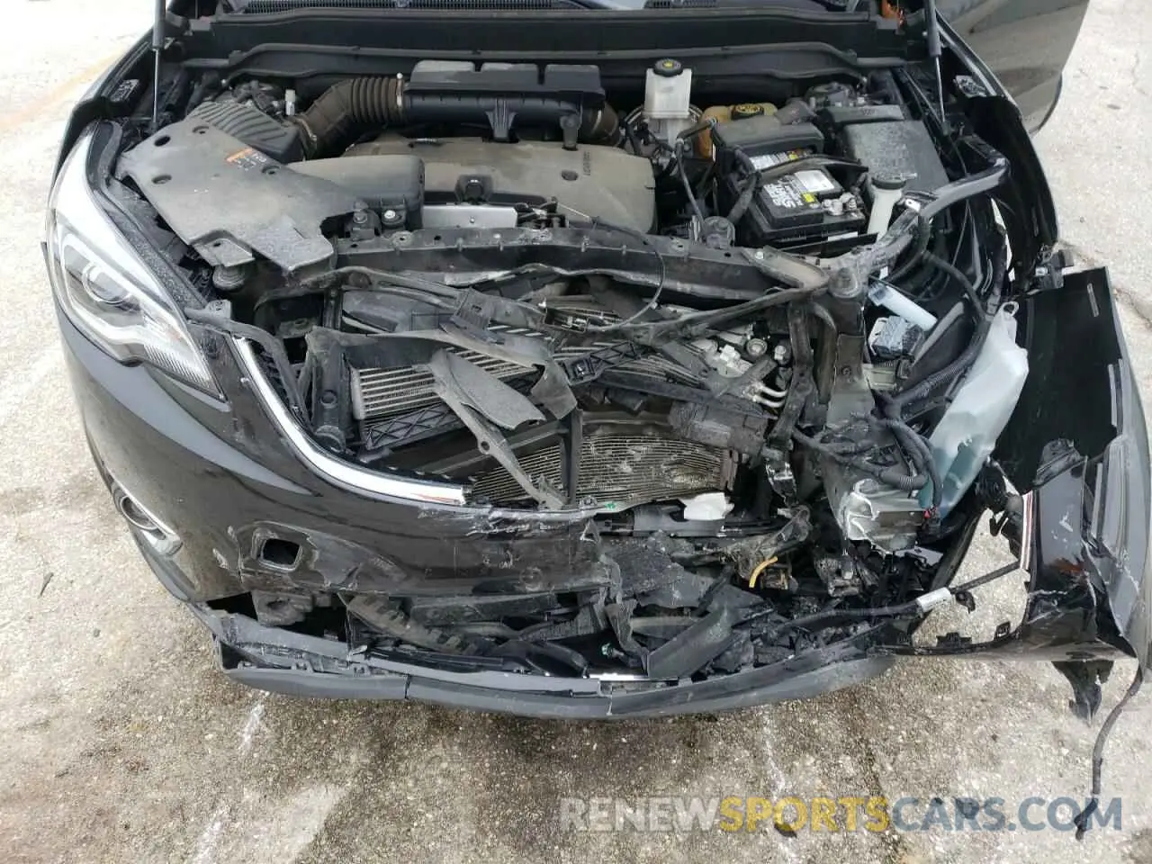 12 fotografías del automóvil dañado LRBFXCSA5KD066387 BUICK ENVISION 2019