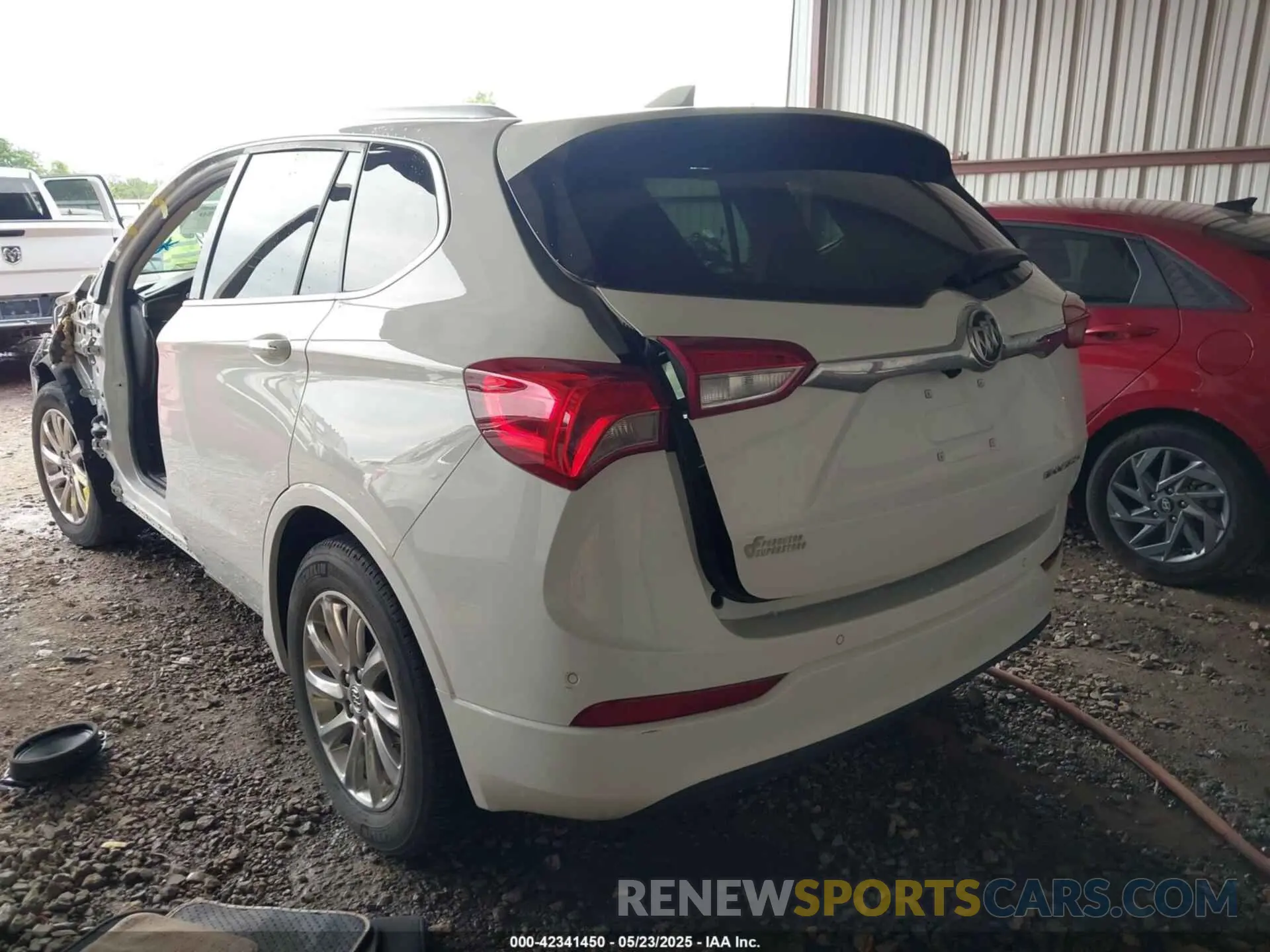 3 fotografías del automóvil dañado LRBFXCSA6KD128461 BUICK ENVISION 2019