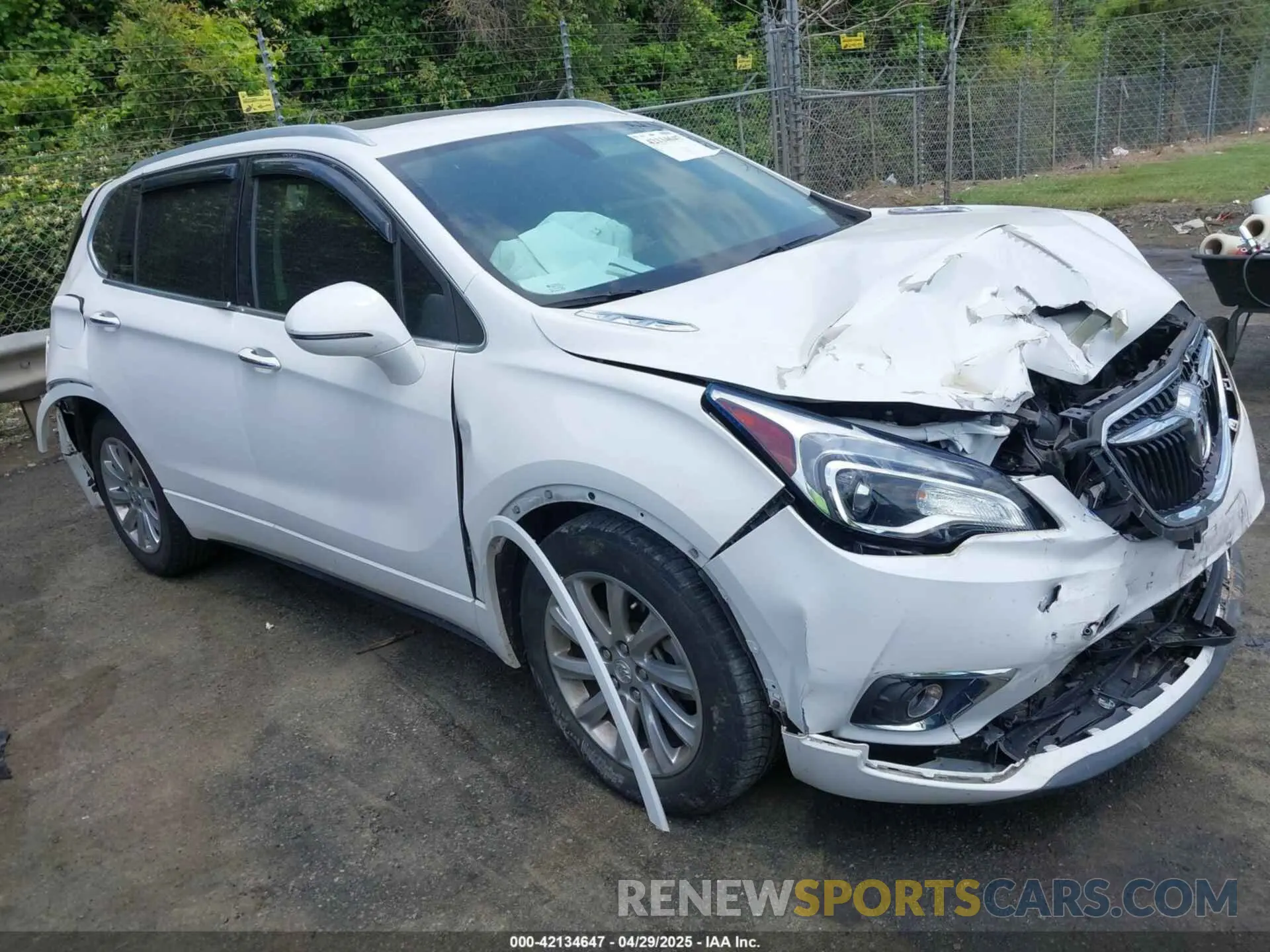 1 fotografías del automóvil dañado LRBFXCSA7KD124984 BUICK ENVISION 2019