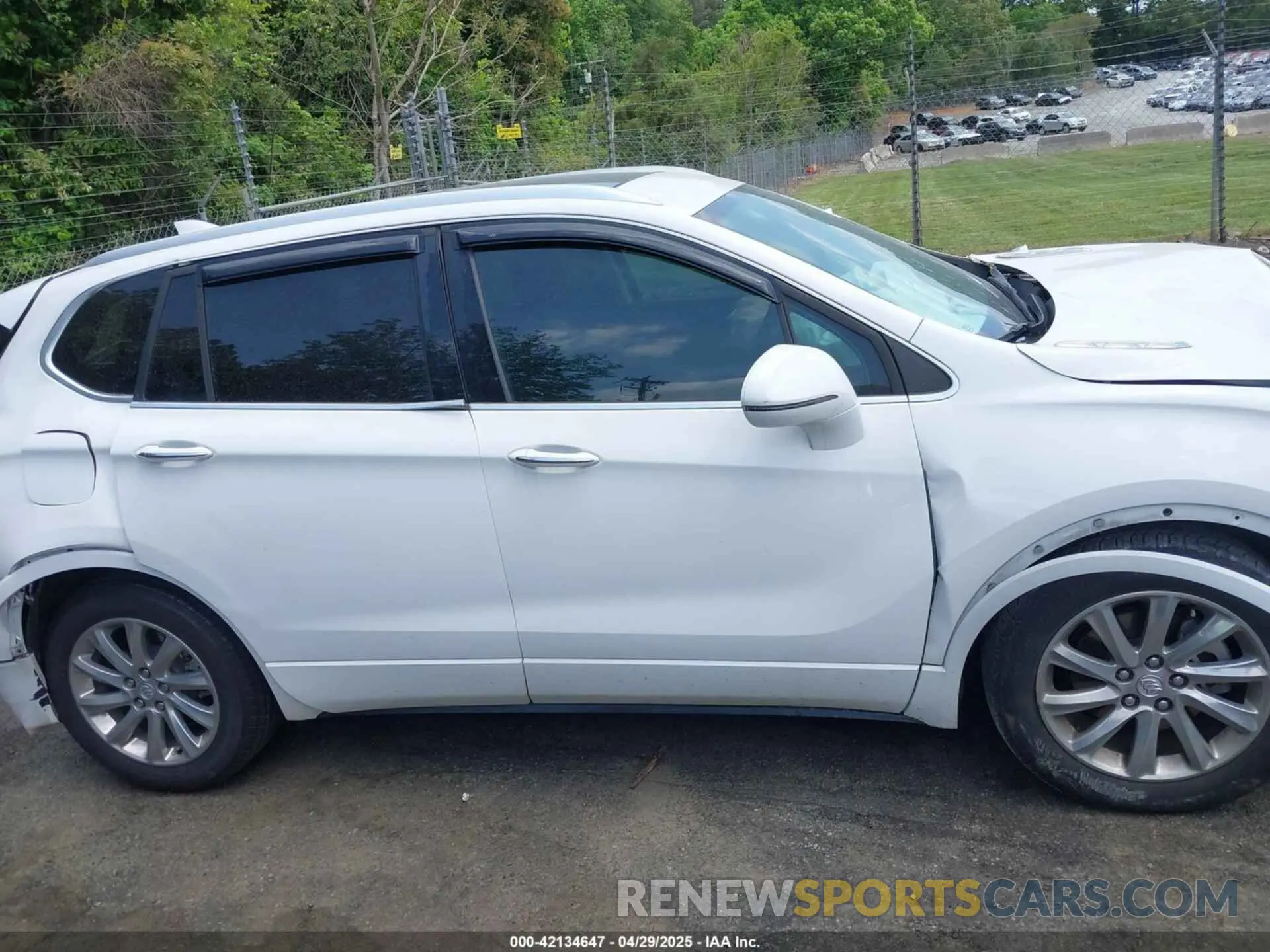 13 fotografías del automóvil dañado LRBFXCSA7KD124984 BUICK ENVISION 2019