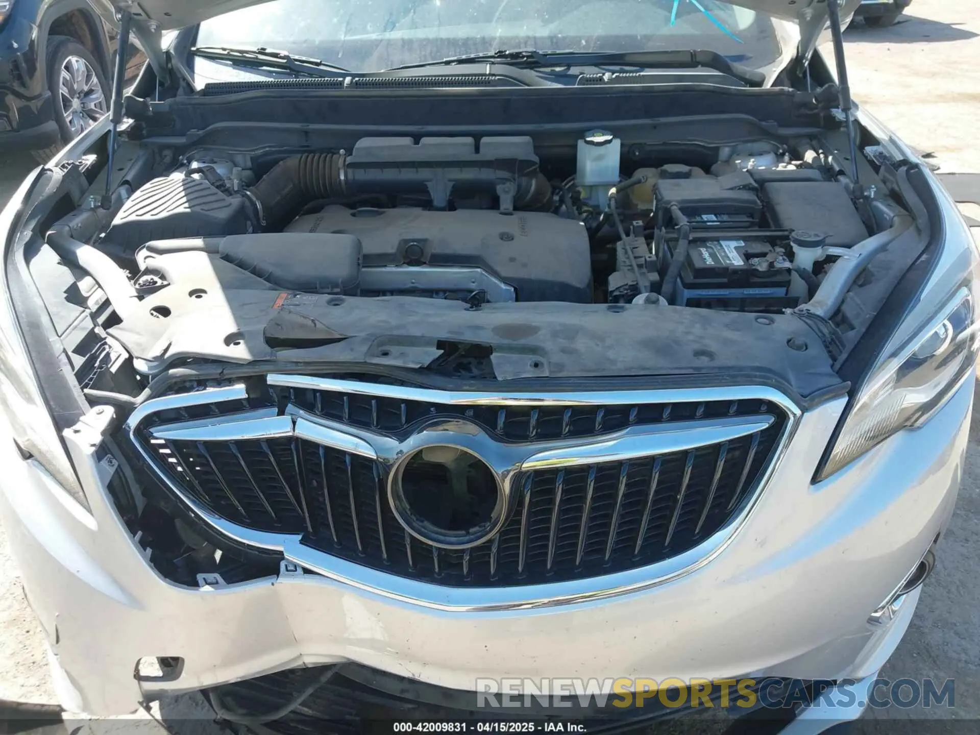 10 fotografías del automóvil dañado LRBFXCSA8KD011271 BUICK ENVISION 2019