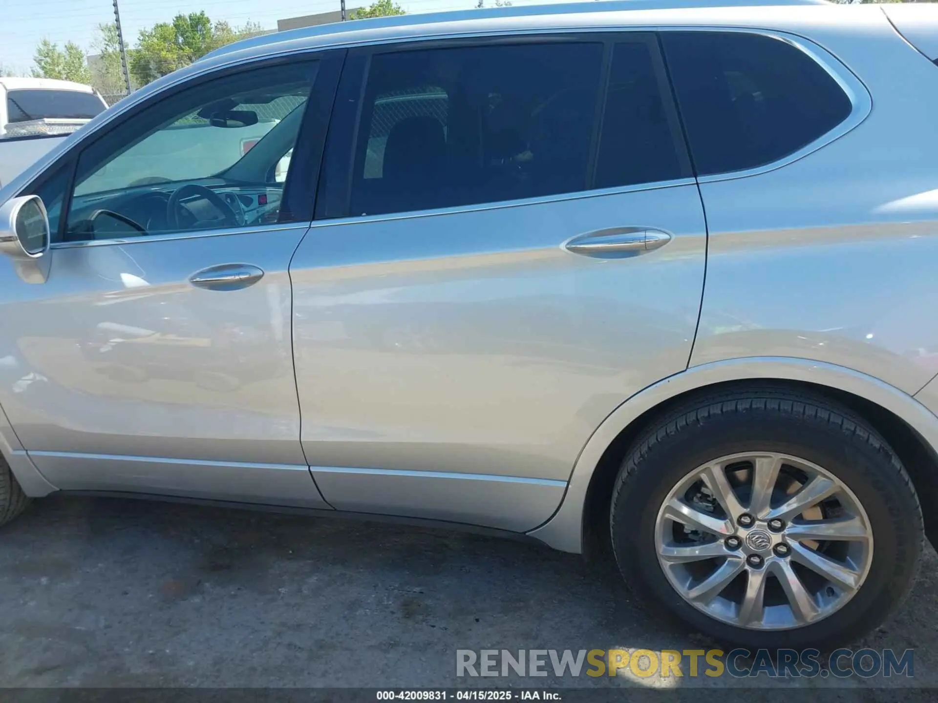 14 fotografías del automóvil dañado LRBFXCSA8KD011271 BUICK ENVISION 2019