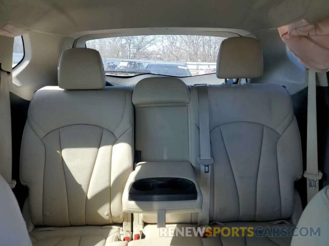 10 fotografías del automóvil dañado LRBFXCSA8KD016664 BUICK ENVISION 2019