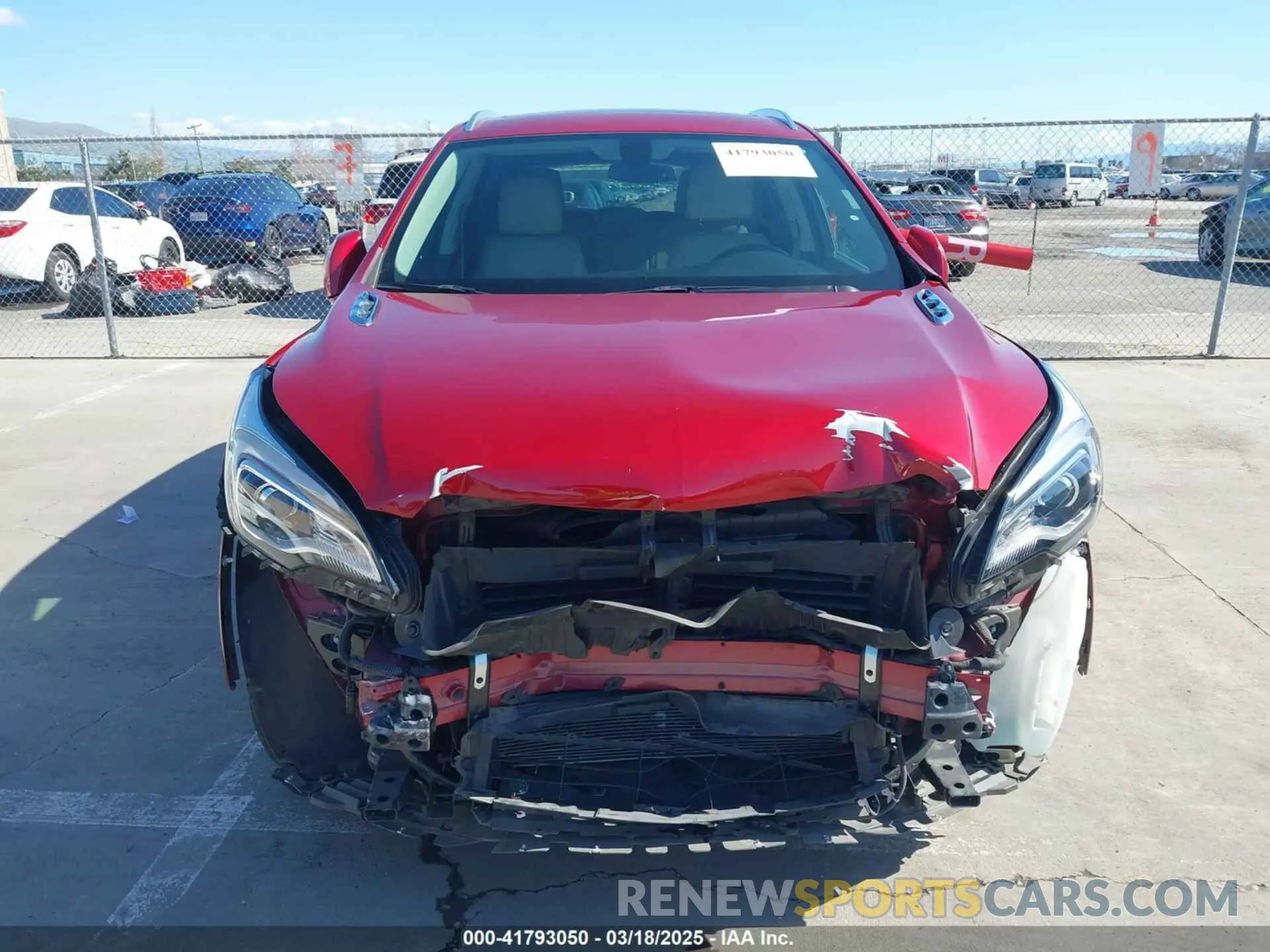 12 fotografías del automóvil dañado LRBFXCSAXKD109976 BUICK ENVISION 2019