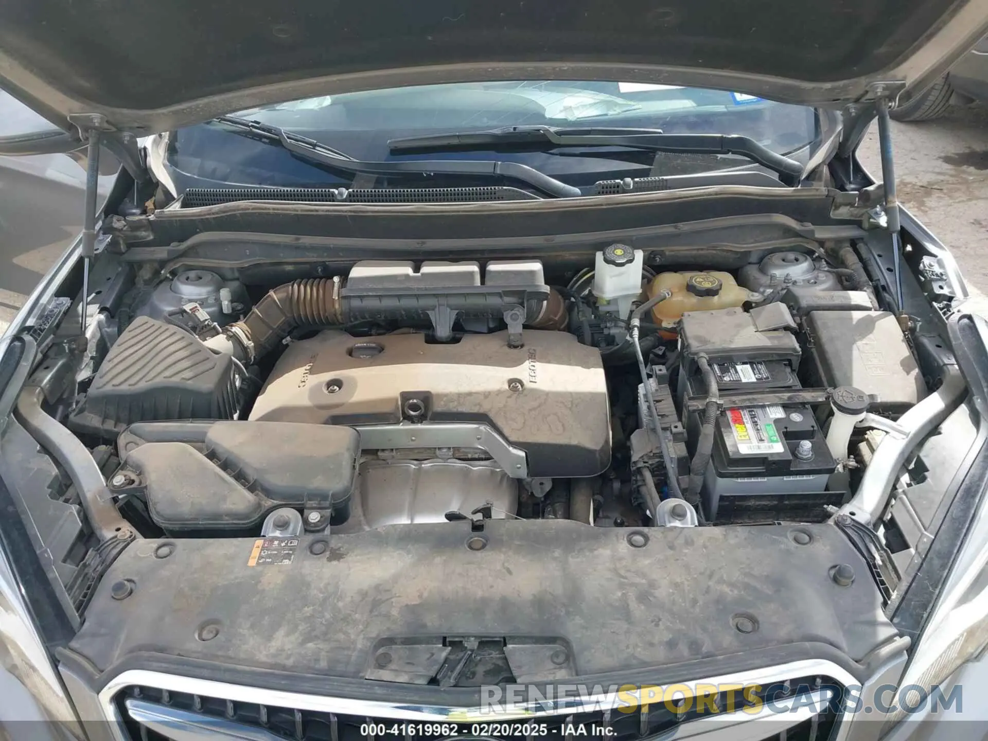 10 fotografías del automóvil dañado LRBFX1SA0LD225290 BUICK ENVISION 2020