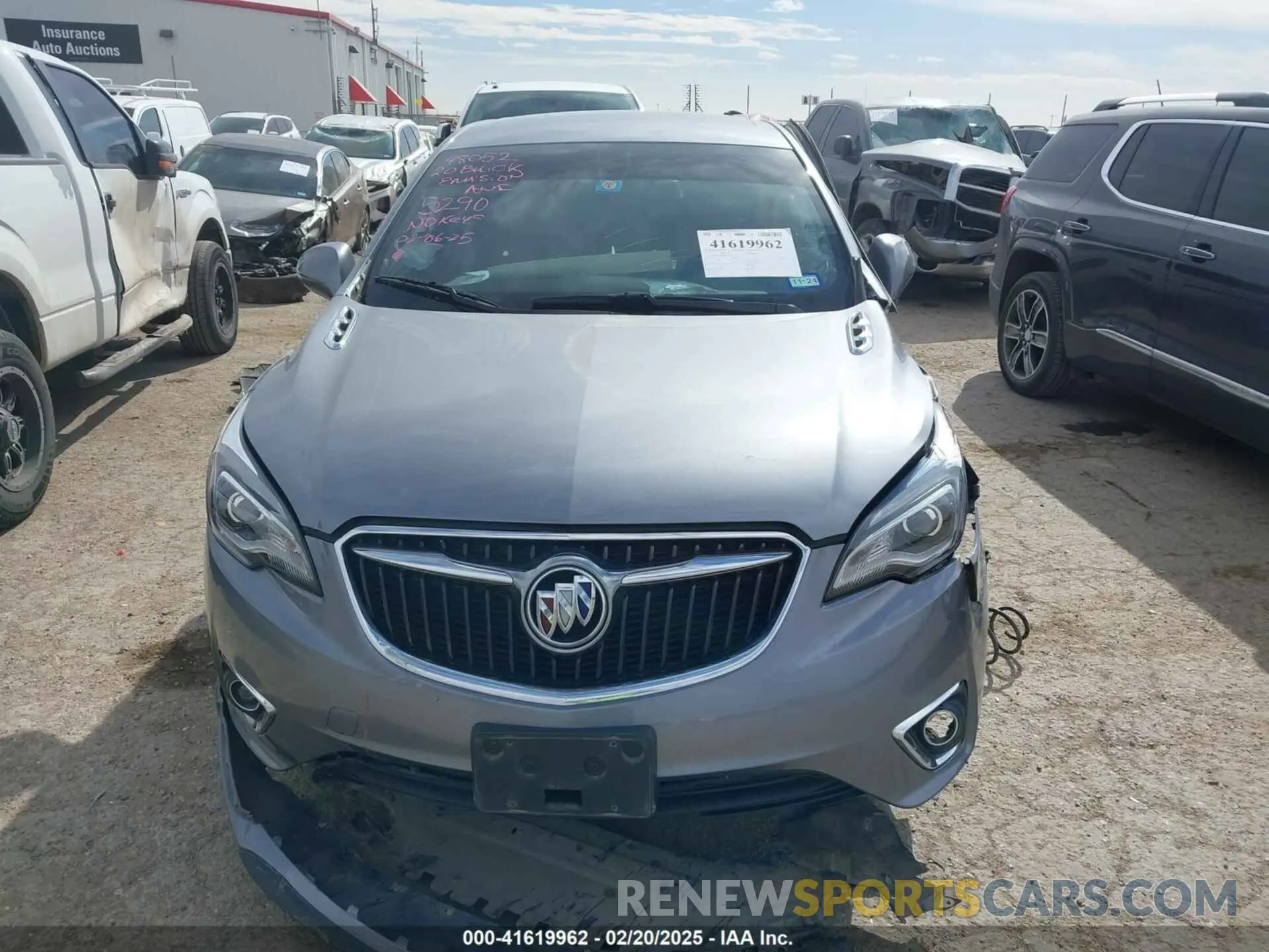 11 fotografías del automóvil dañado LRBFX1SA0LD225290 BUICK ENVISION 2020