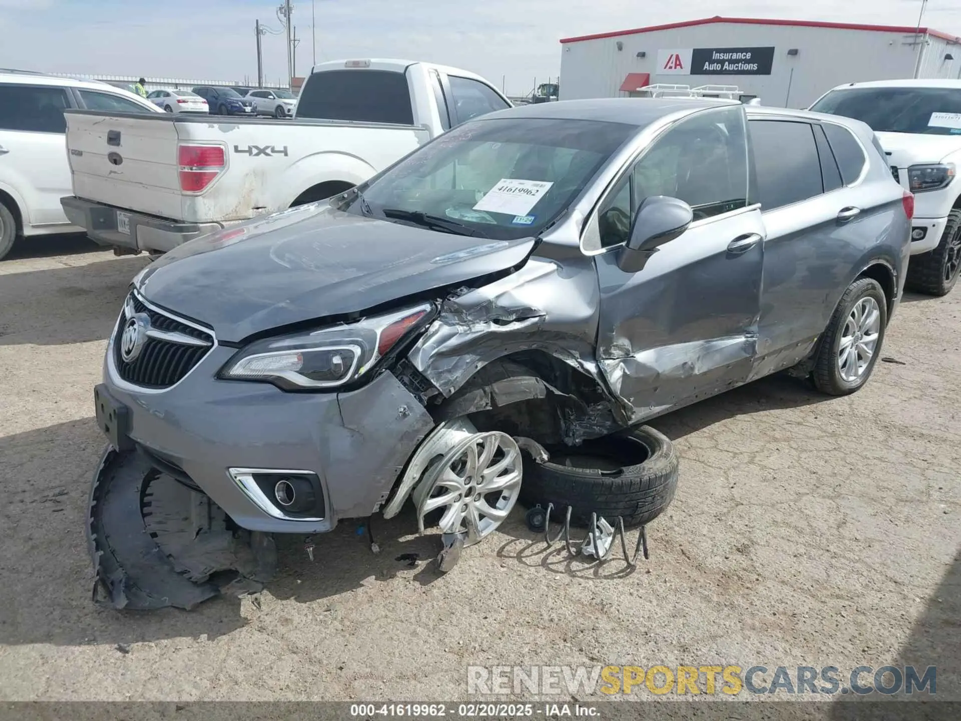2 fotografías del automóvil dañado LRBFX1SA0LD225290 BUICK ENVISION 2020