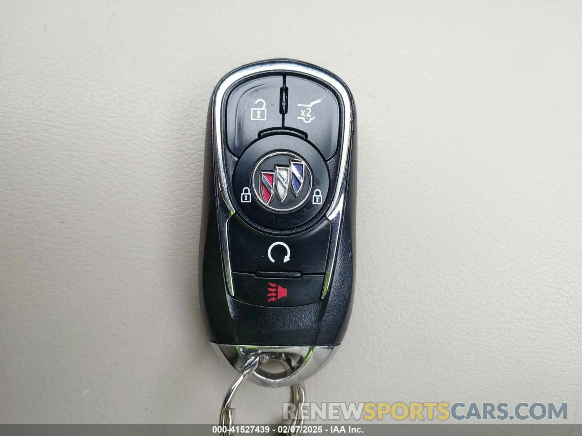 11 fotografías del automóvil dañado LRBFX1SA6LD116218 BUICK ENVISION 2020