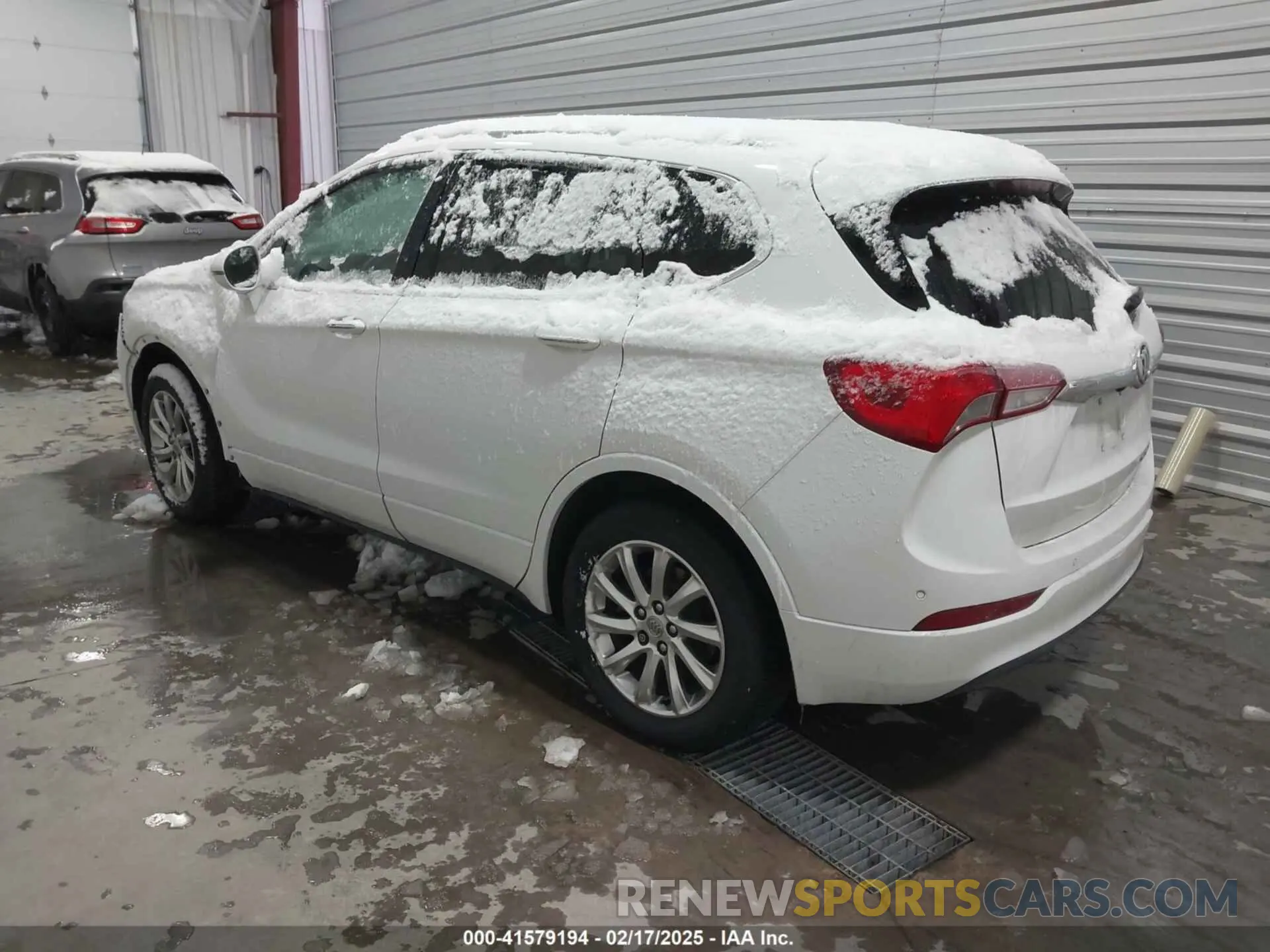 3 fotografías del automóvil dañado LRBFX2SA2LD044763 BUICK ENVISION 2020