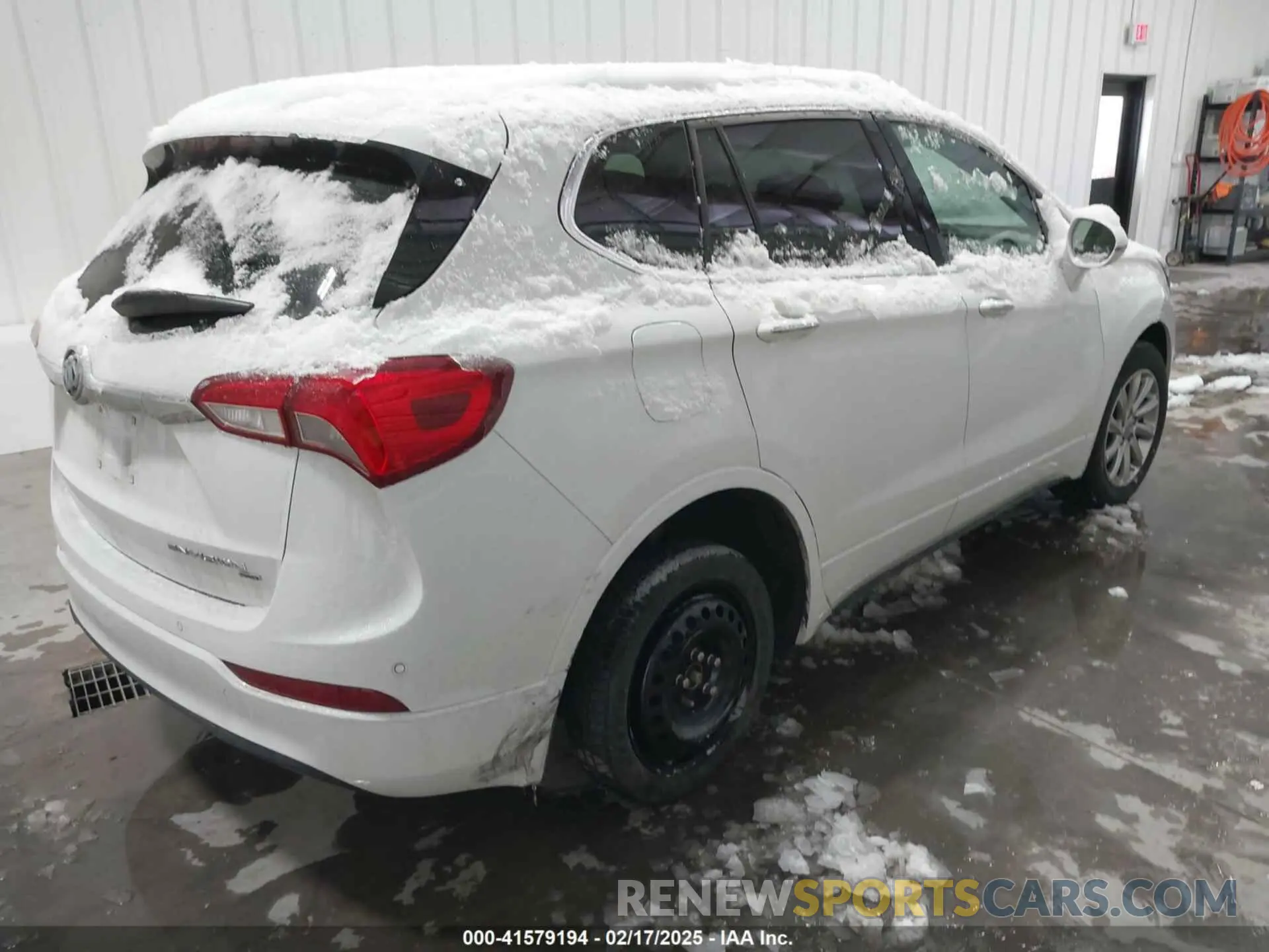 4 fotografías del automóvil dañado LRBFX2SA2LD044763 BUICK ENVISION 2020