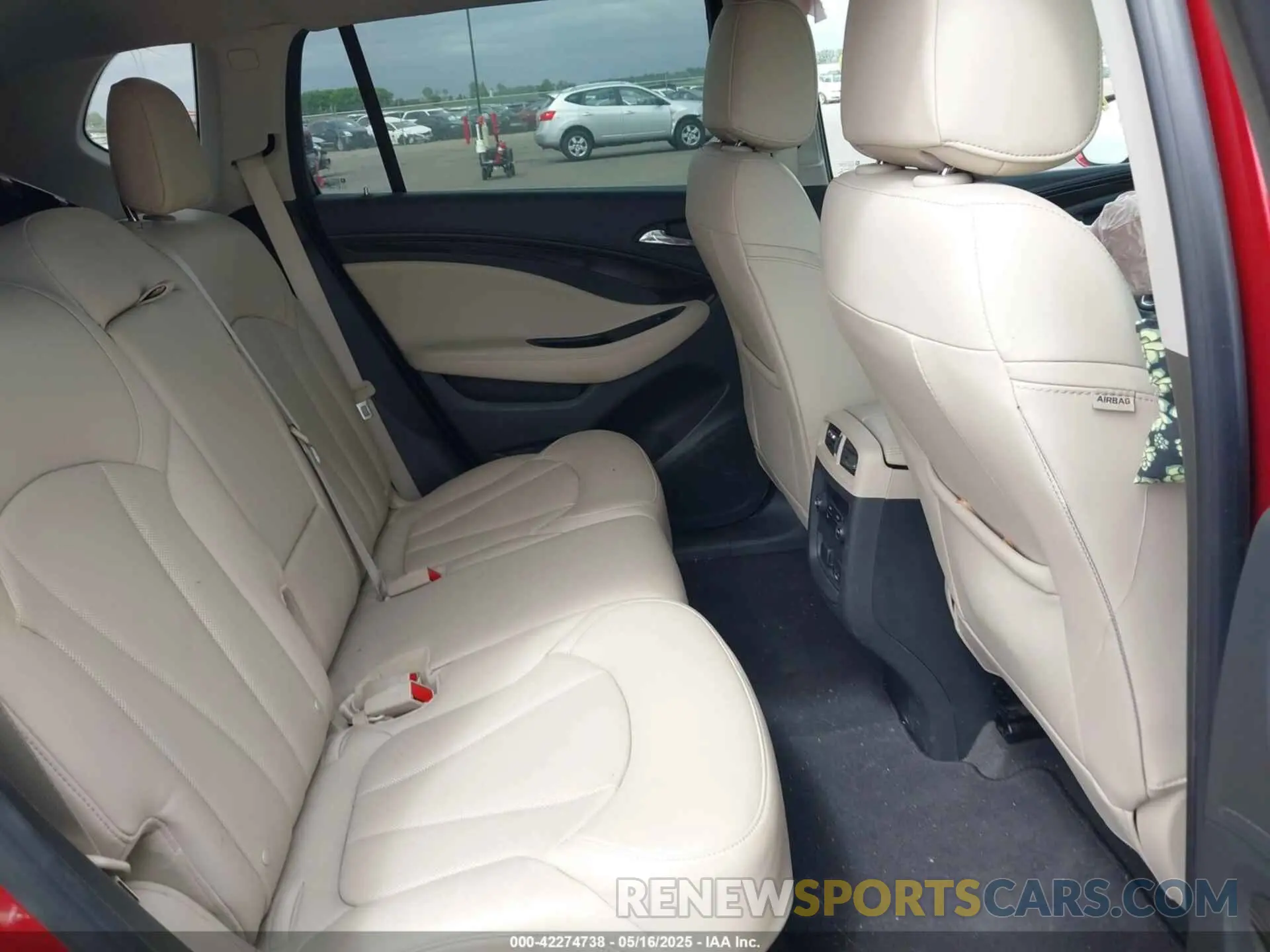 8 fotografías del automóvil dañado LRBFX2SA5LD049861 BUICK ENVISION 2020